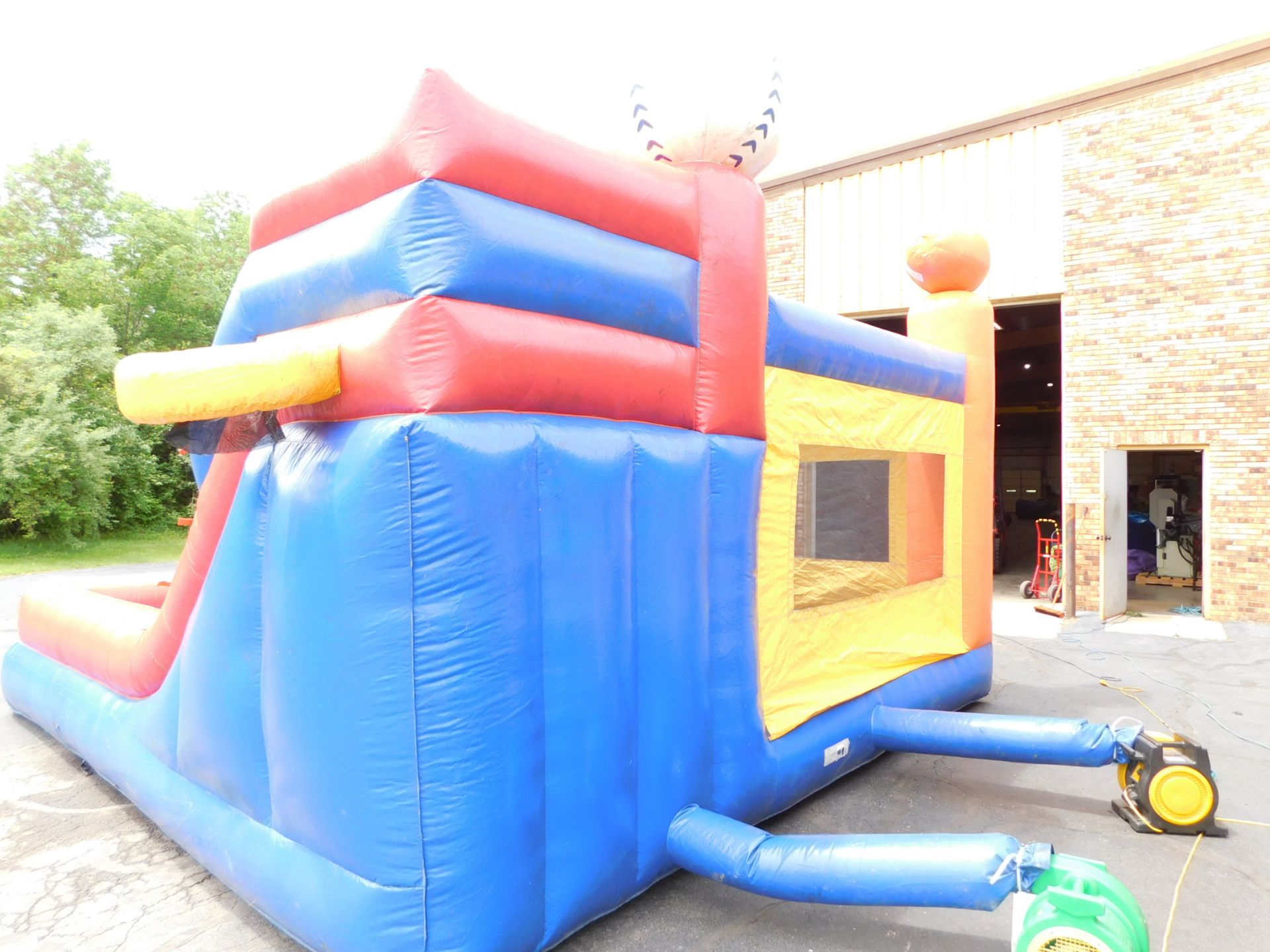 Sports Combo Bounce House w/Slide, 18'WX20'LX14'H, 2 blowers req. - Image 5 of 19