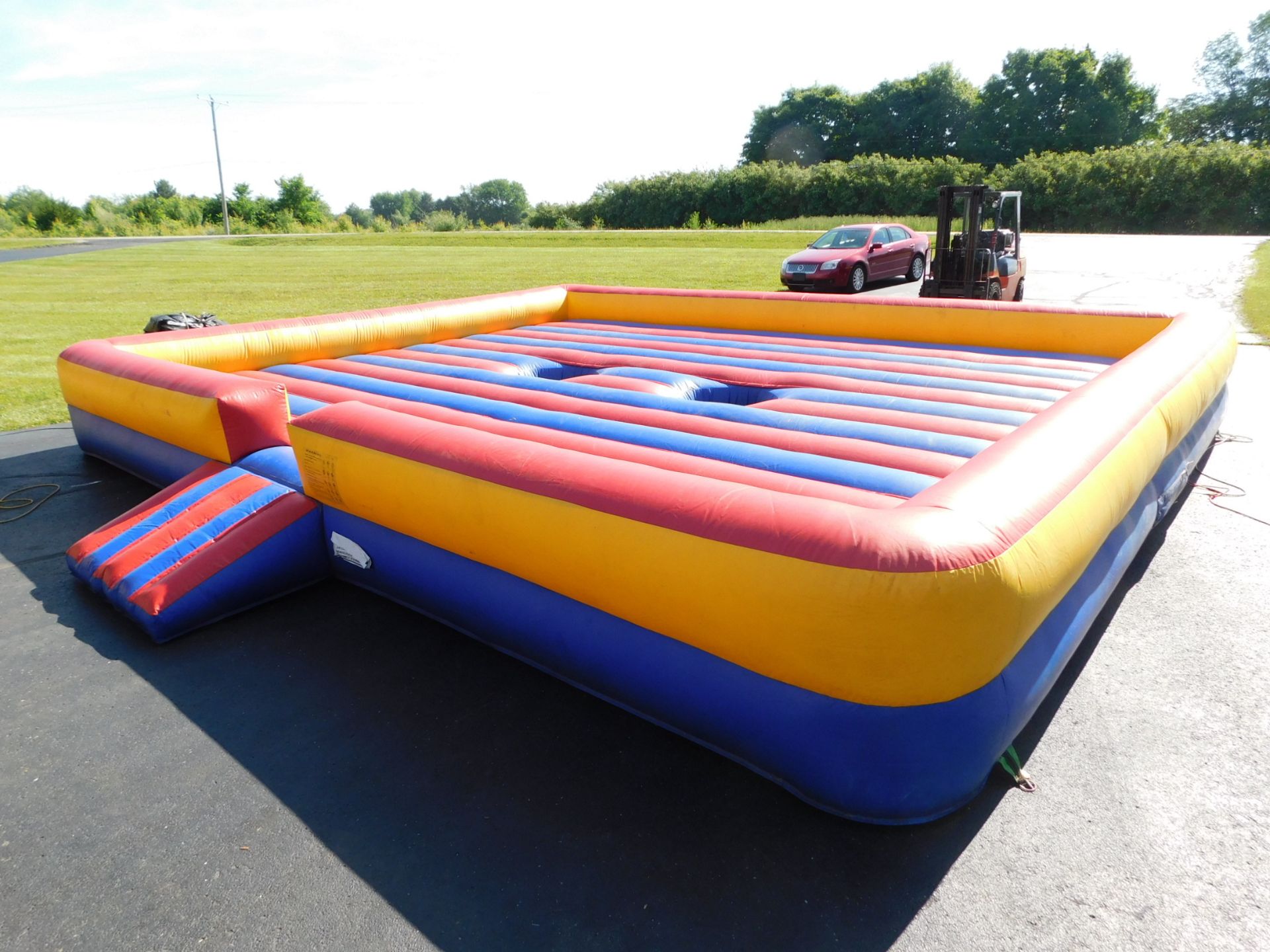 Inflatable Joust Arena, ( NO pedestals included) 24'WX30'LX4'H #86