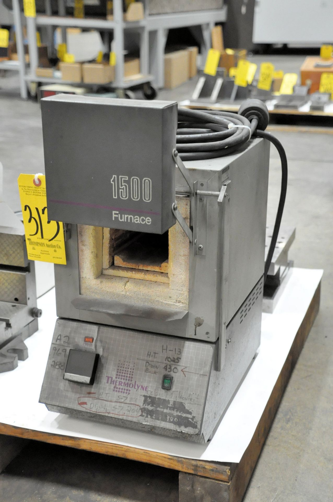 Thermolyne Model 1500 Bench Top Electric Furnace, Single Up-Acting Door, S/n N/a - Image 2 of 2