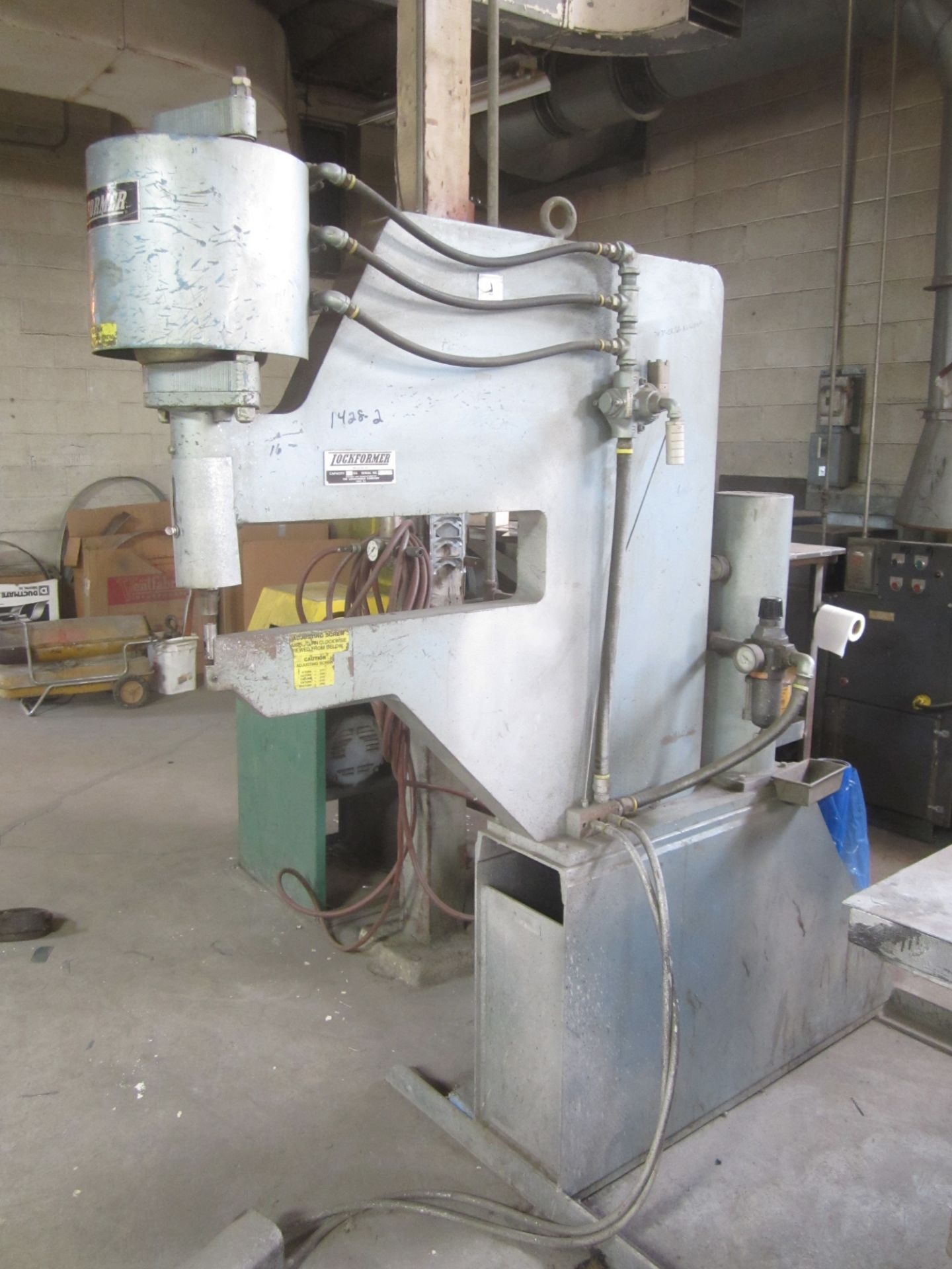 Lockformer Quick-Lok Metal Clinching Machine, s/n QL-24-262, Loading Fee $100 - Image 2 of 6