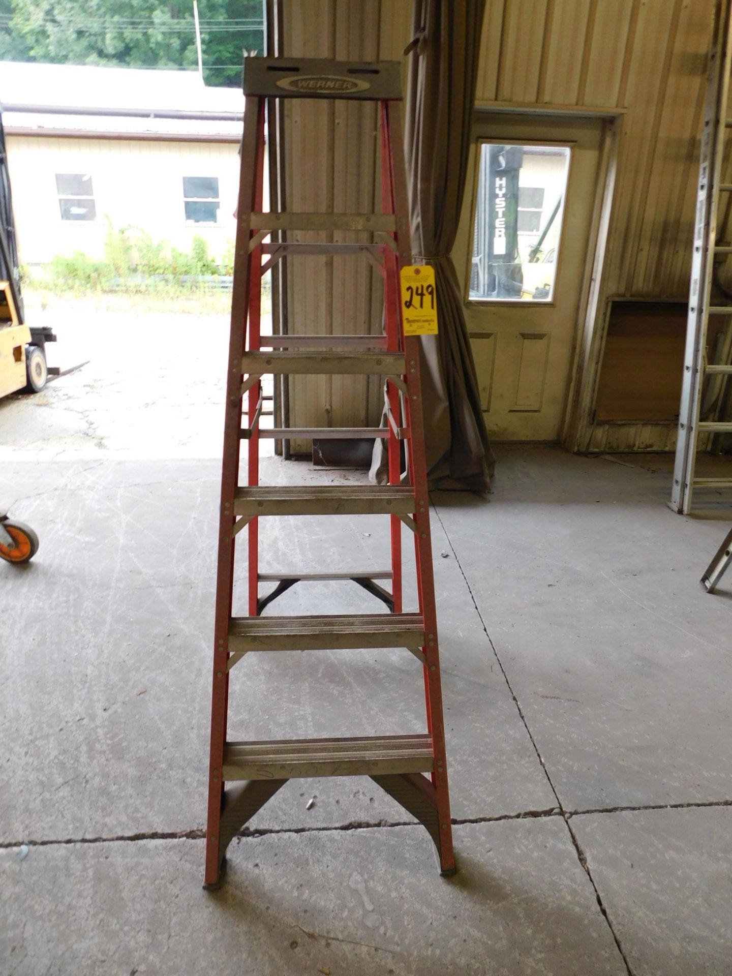 Werner 6' Fiberglass Step Ladder