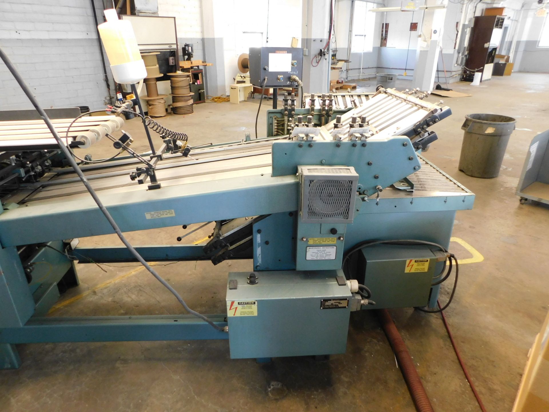 Baumfolder 720 - 20 x 26 700B folder with 8 page unit, includes 700B - 20 x 20 8pp folding unit with - Image 5 of 7