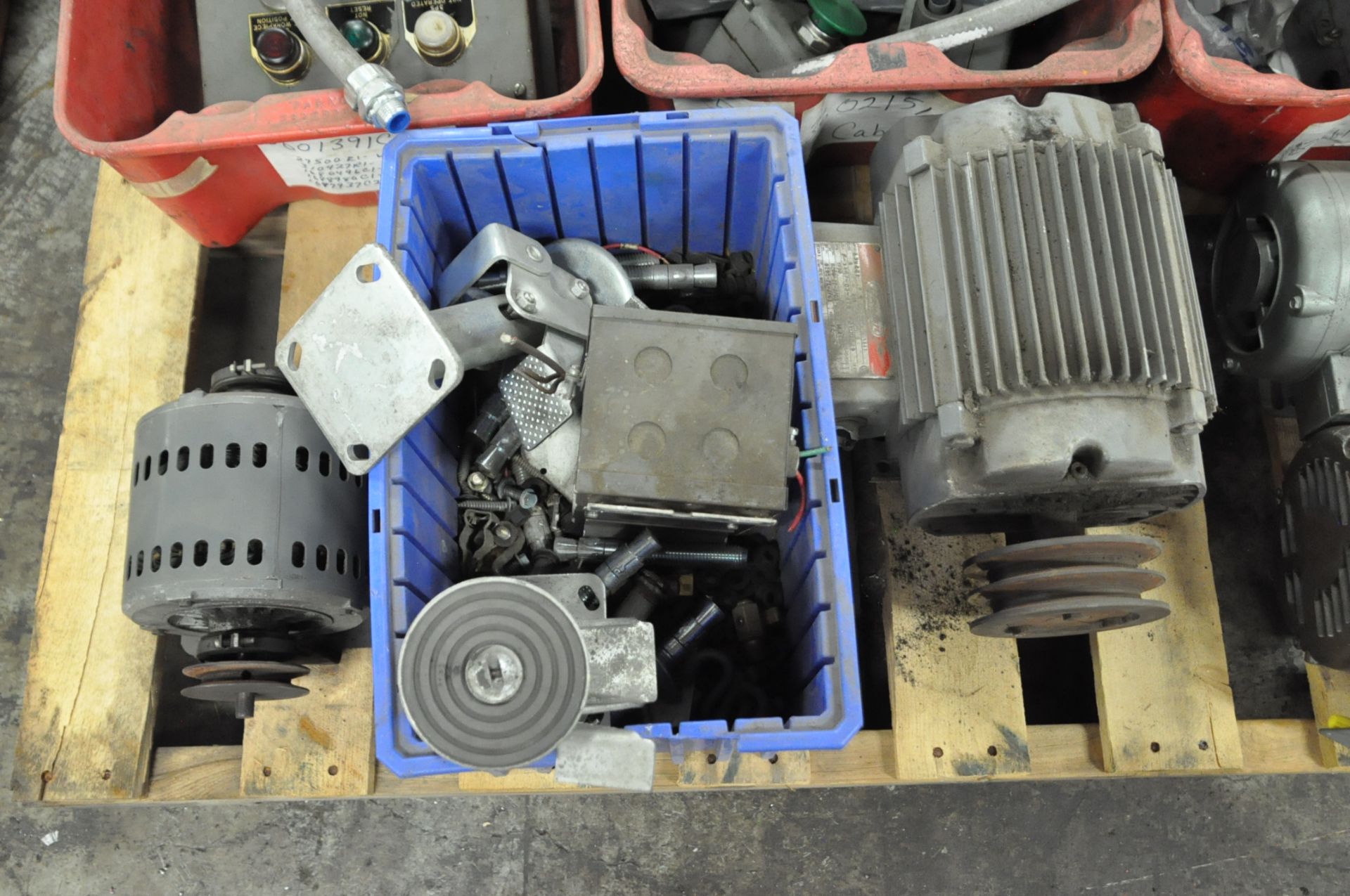 Lot-Motors, Electrical Boxes, Push Button Control Boxes, Pump, Fixtures etc. on (1) Pallet - Image 4 of 4