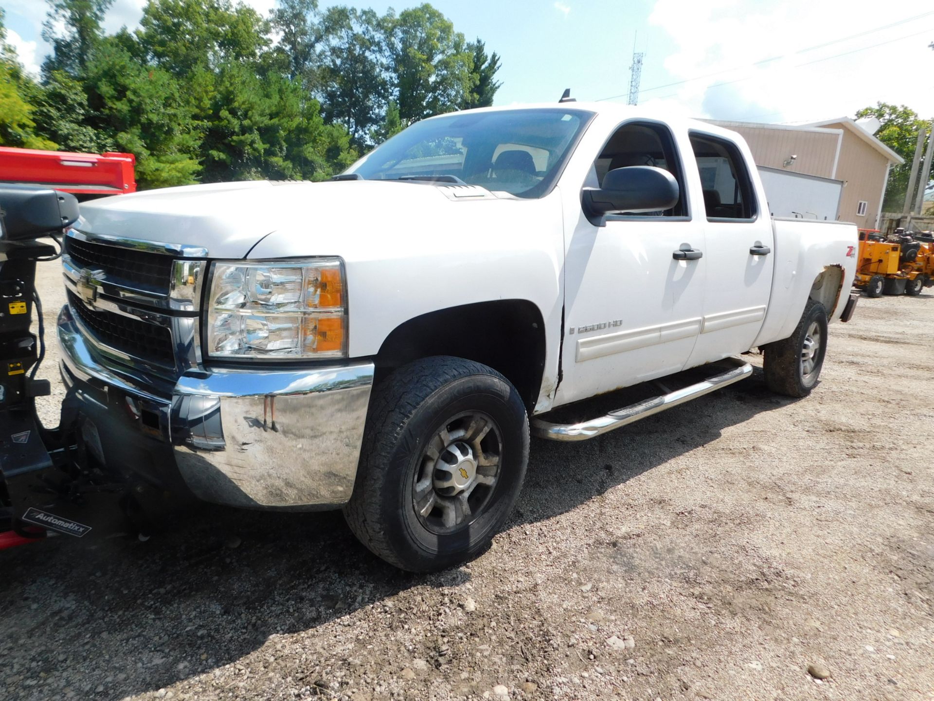 2009 Chevy 2500HD Pick up VIN# 1GCHK53KX9F139182, CREW CAB 4X4 AUTOMATIC, PW, PL, AM/FM/CD, AC 6'6" - Image 2 of 61