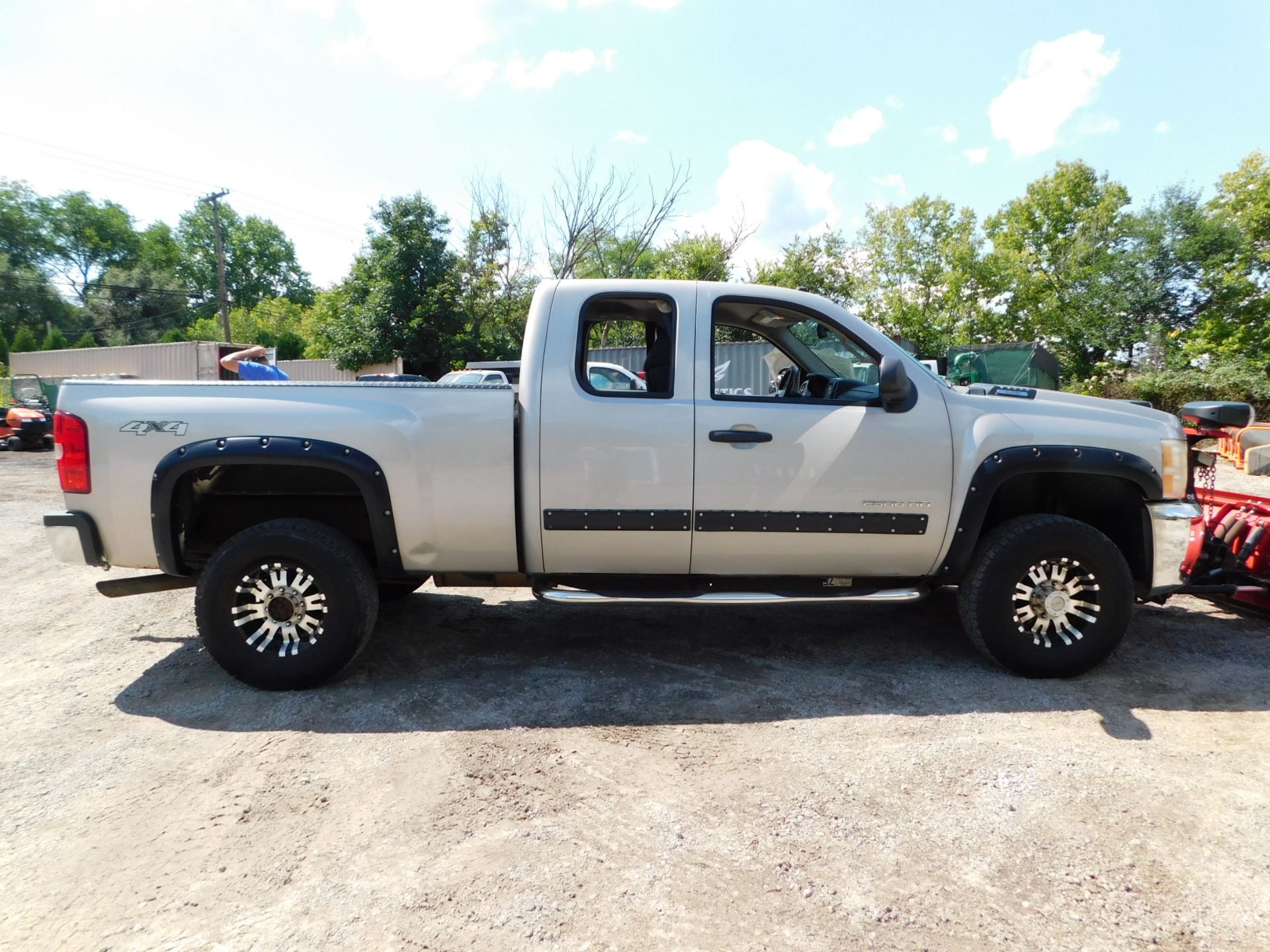 2008 Chevy 2500HD Pickup VIN#1GCHK29K58E165974, Crew Cab, 4X4, Automatic, PW,PL, Am/Fm/CD, AC 6'6" - Image 7 of 39