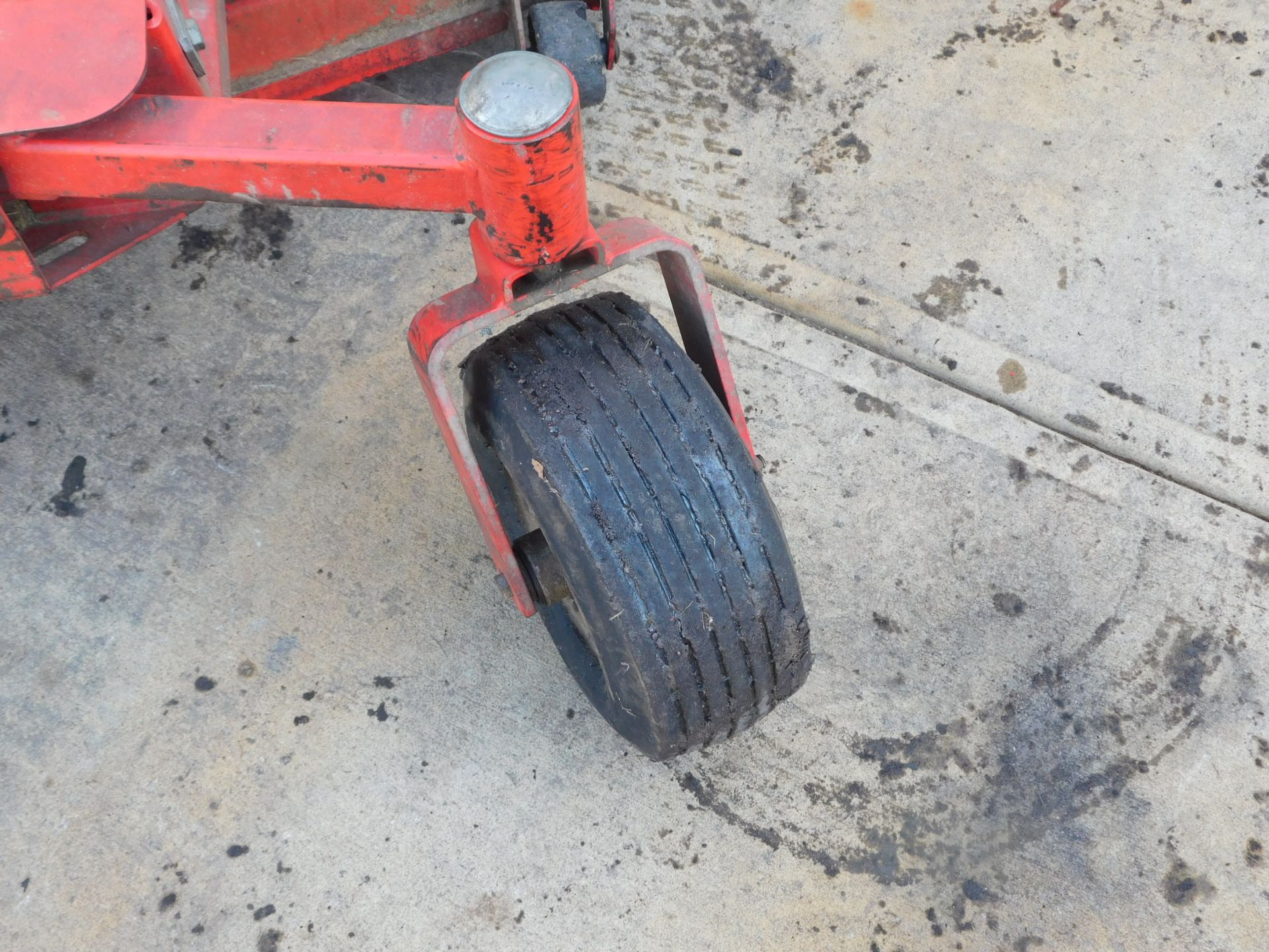 Gravely ProMaster 260 Commercial Zero Turn Mower SN#010684, 60"deck, Kawaski Gas Engine 3,152hrs. - Image 8 of 13