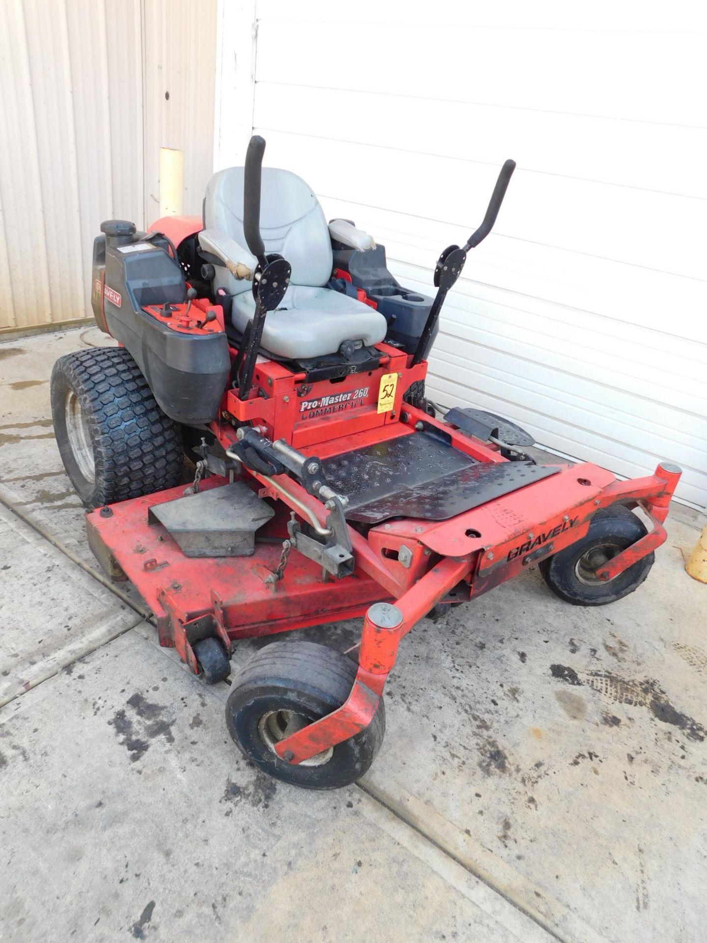 Gravely ProMaster 260 Commercial Zero Turn Mower SN#003118, 60"deck, Kawaski FX850V Gas Engine 3,