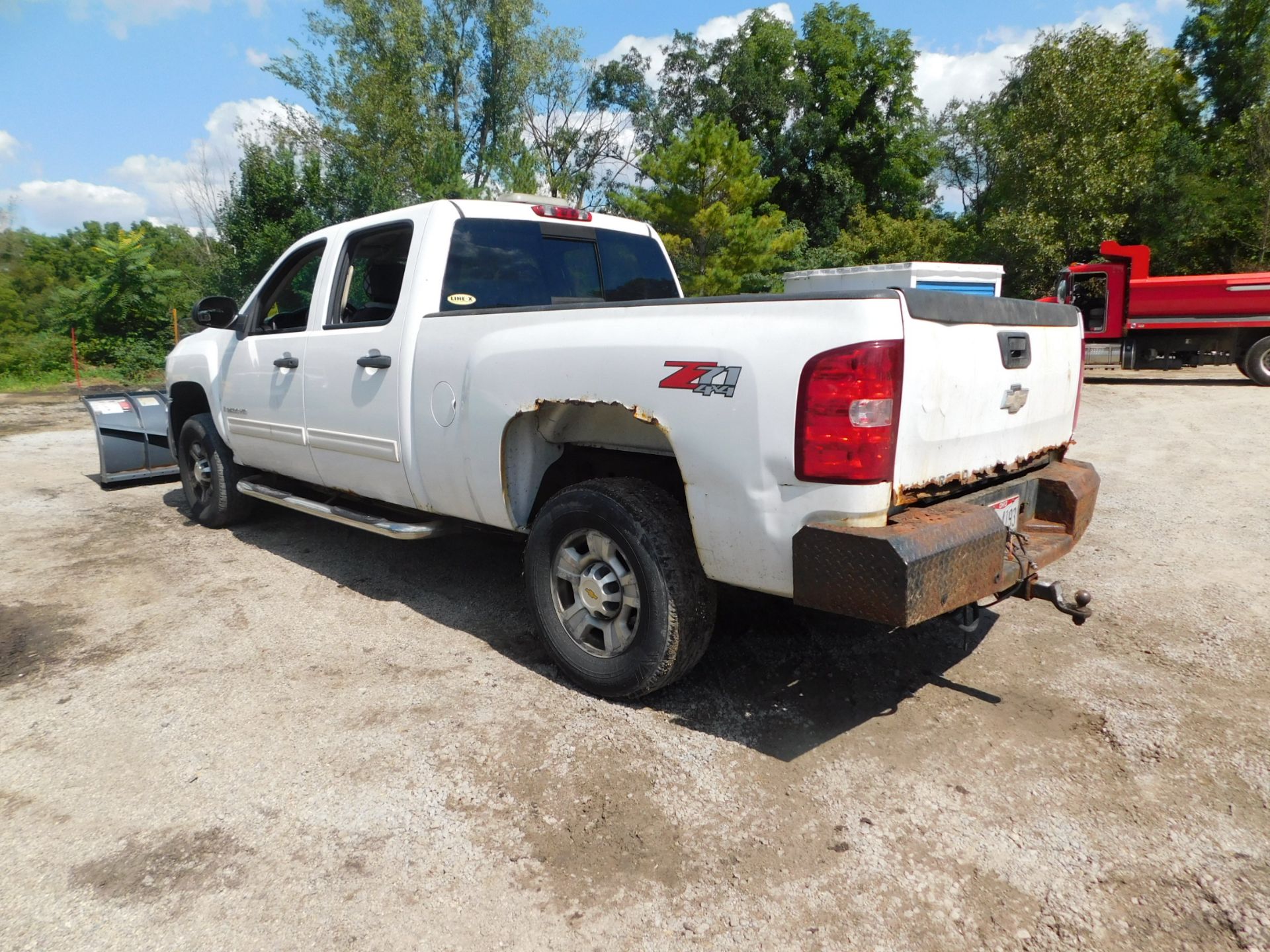 2009 Chevy 2500HD Pick up VIN# 1GCHK53KX9F139182, CREW CAB 4X4 AUTOMATIC, PW, PL, AM/FM/CD, AC 6'6" - Image 4 of 61