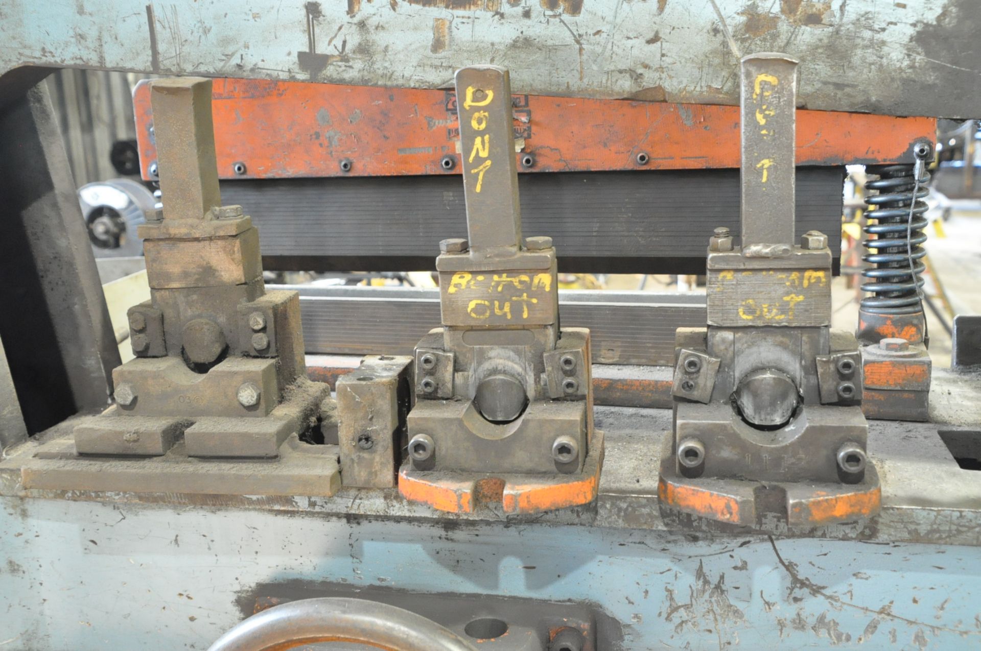 Scotchman Model 6509 Hydraulic Ironworker, 65-Ton Capacity, S/n N/a, 6" x 6" x 3/8" Angles, 24" x - Image 6 of 9