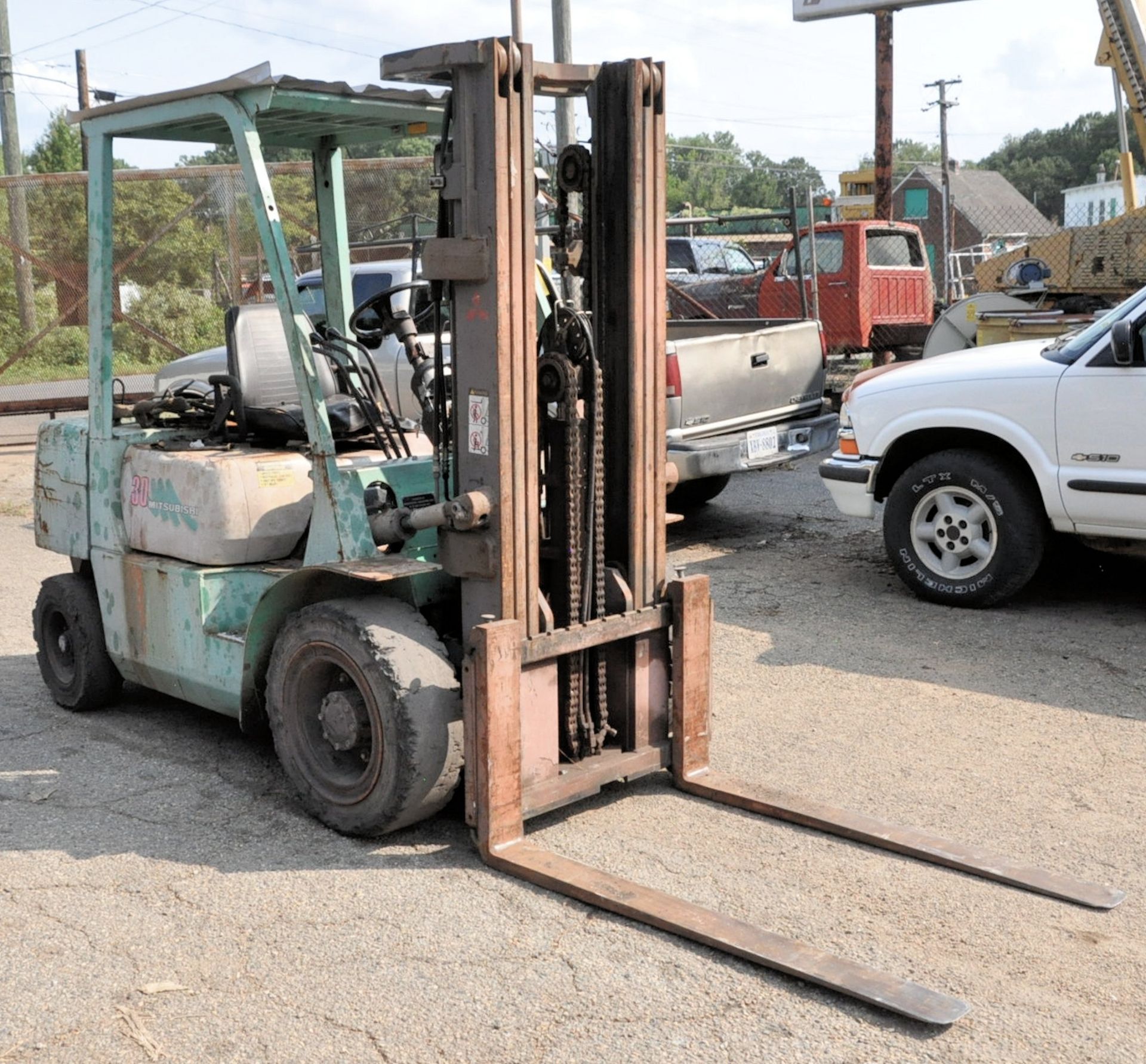 Mitsubishi Model 30, 6,000-Lbs. x 186" Lift Capacity, Diesel Fork Lift Truck, S/n AF14C-30427, 3- - Image 2 of 7