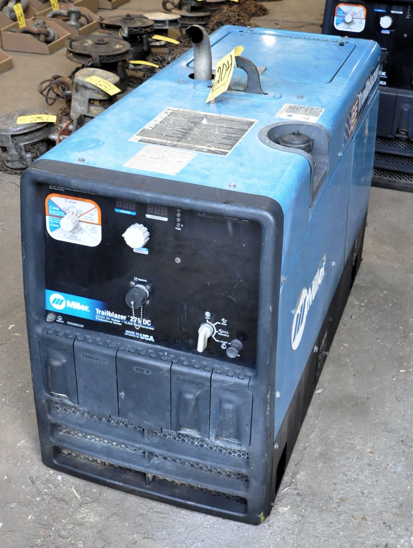 Miller Trailblazer 275 DC, 275-Amps Capacity CC/CV DC Gasoline Powered Professional Series Welder/ - Image 2 of 4