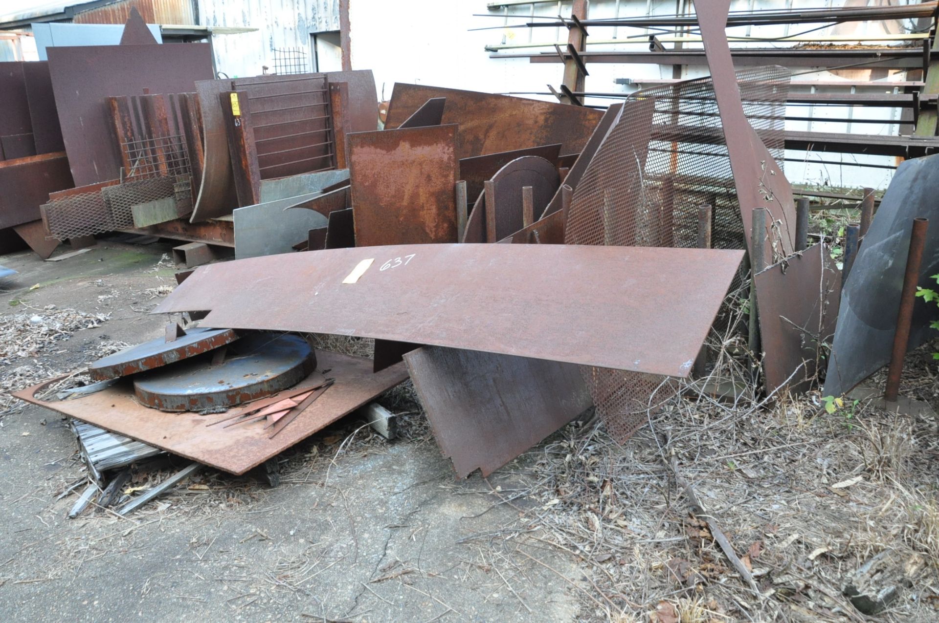 Lot-Steel Plates with Racks - Image 6 of 7