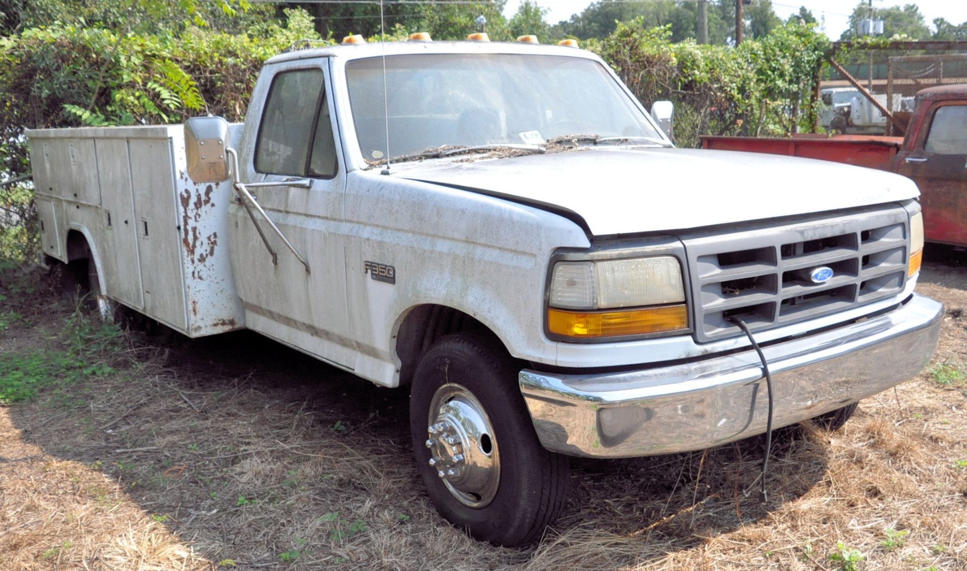 1993 Ford F-350 XL Standard Cab Utility Truck, VIN 1FDKF37M7PNB11350, Diesel Engine, Automatic - Image 2 of 10