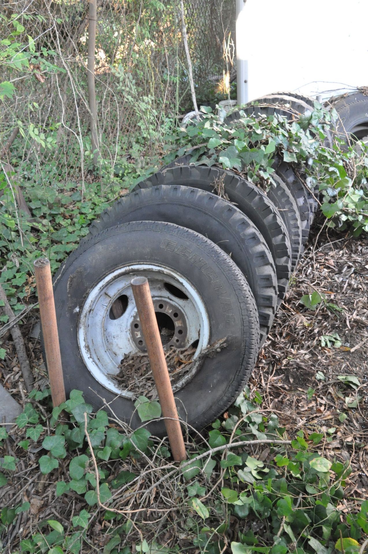 Lot-Truck Tires with Wheels - Image 2 of 2