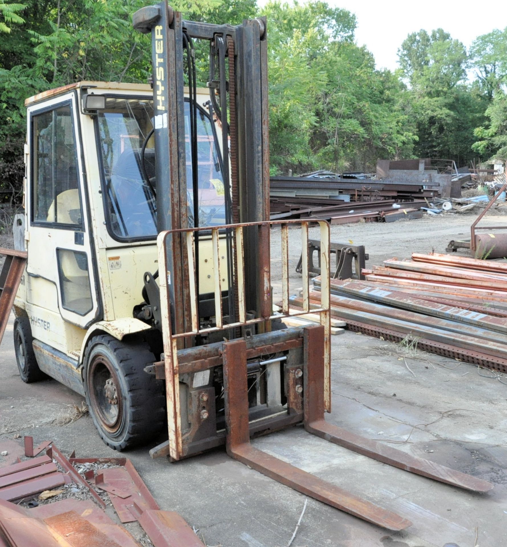 Hyster Model H60XM All Terrain Fork Lift Truck, 5,500-Lbs. Capacity, Diesel, 3-Stage Mast, 42" x - Image 2 of 6