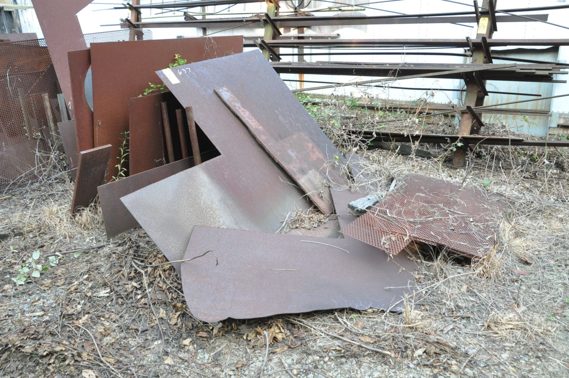 Lot-Steel Plates with Racks - Image 5 of 7