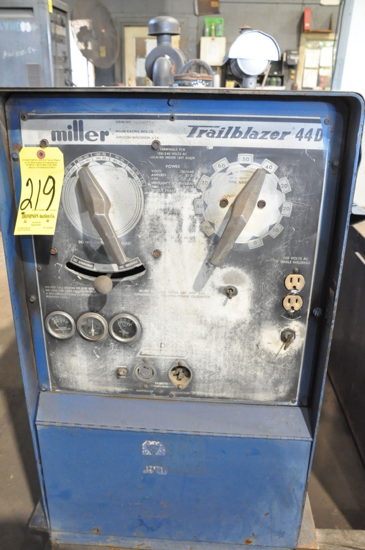 Miller Trailblazer 44D, Approximately 400-Amp Capacity AC/DC Metal Arc Gas, Tungsten Arc Welding/ - Image 2 of 5