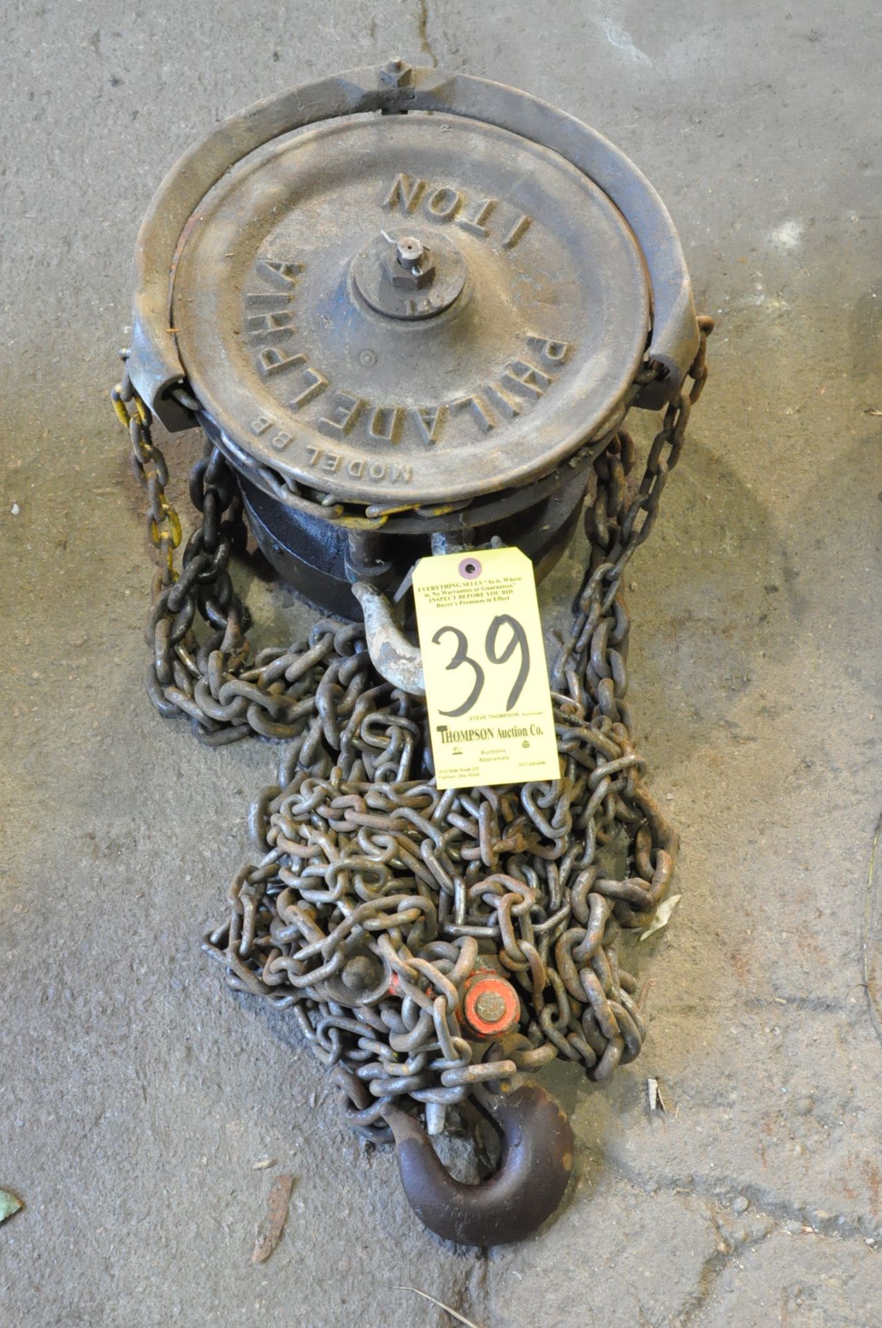 Philadelphia 1-Ton Capacity Chain Fall Hoist