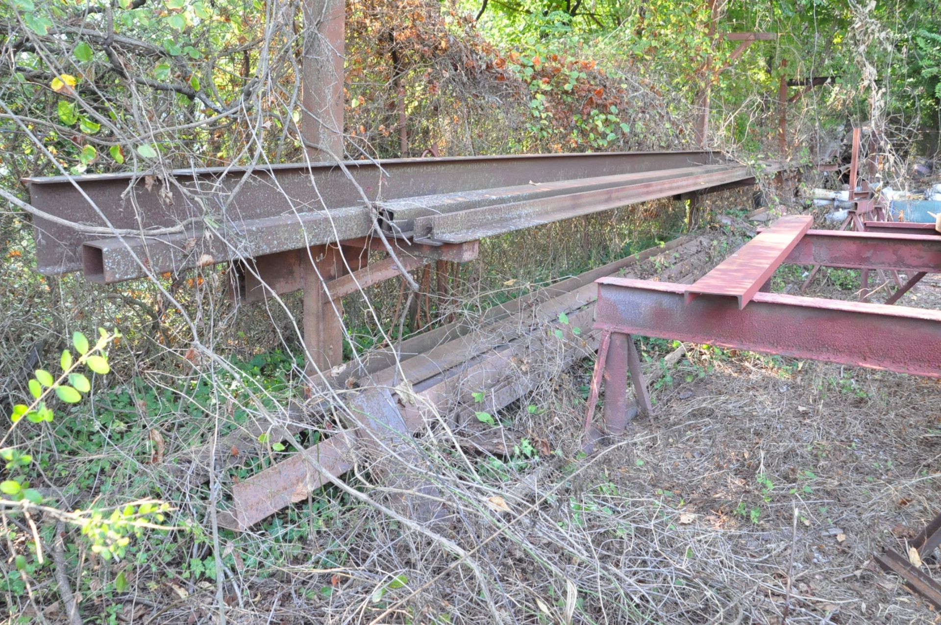 Lot-40' Angle Iron with Rack - Image 3 of 3