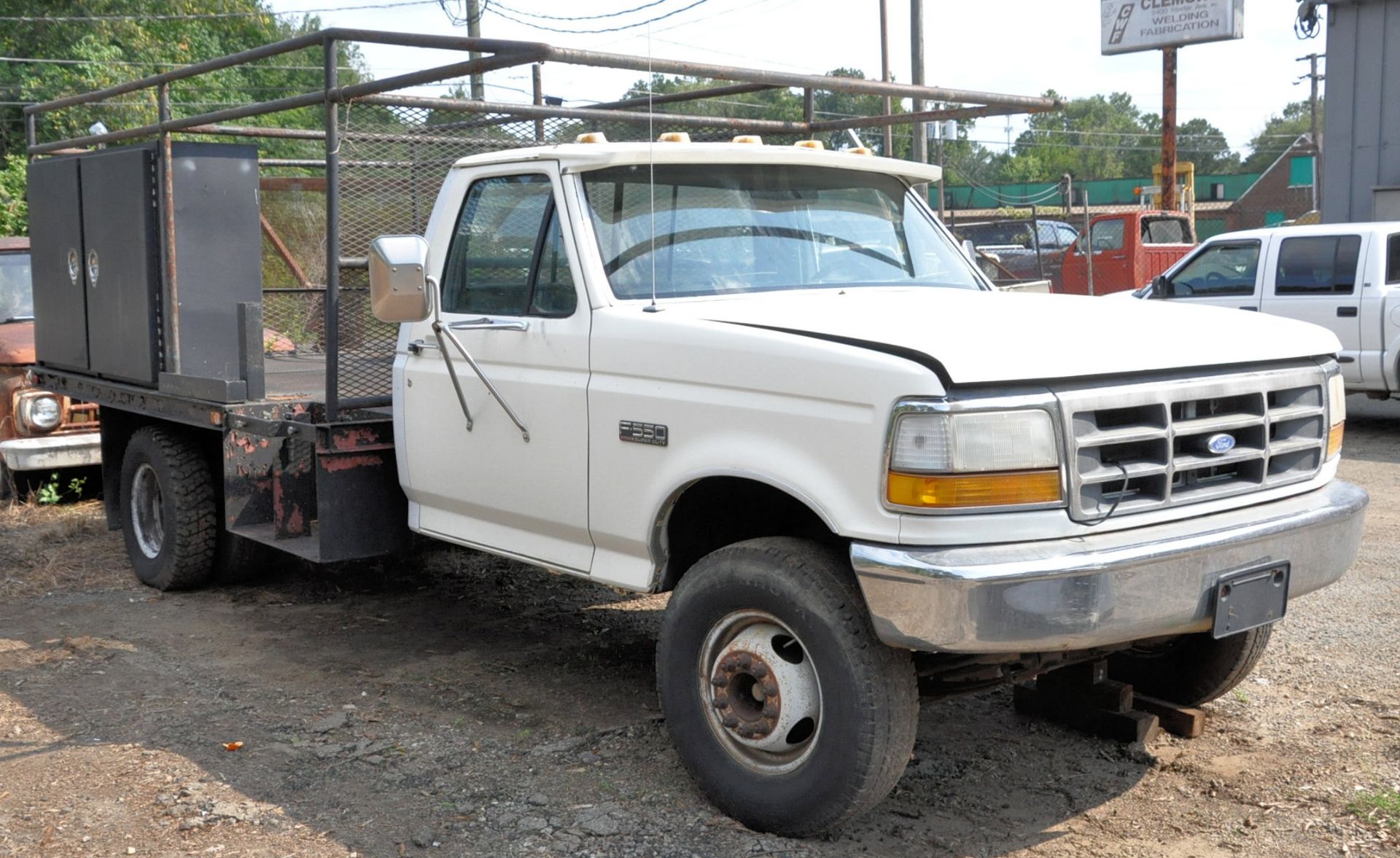 1989 Ford F-550 Lariat Super Duty Standard Cab Flat Bed Truck, VIN 2FDLF47M8KCA29202, 8' x 12' - Image 2 of 12