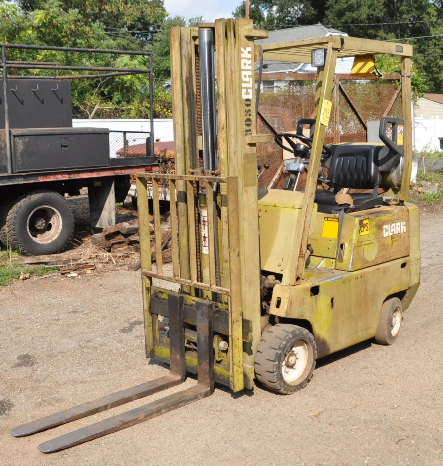 Clark Model 0500-30, 2,325 Lbs. x 188" Lift Capacity LP Gas Fork Lift Truck, S/n 235-209-5150, 3-