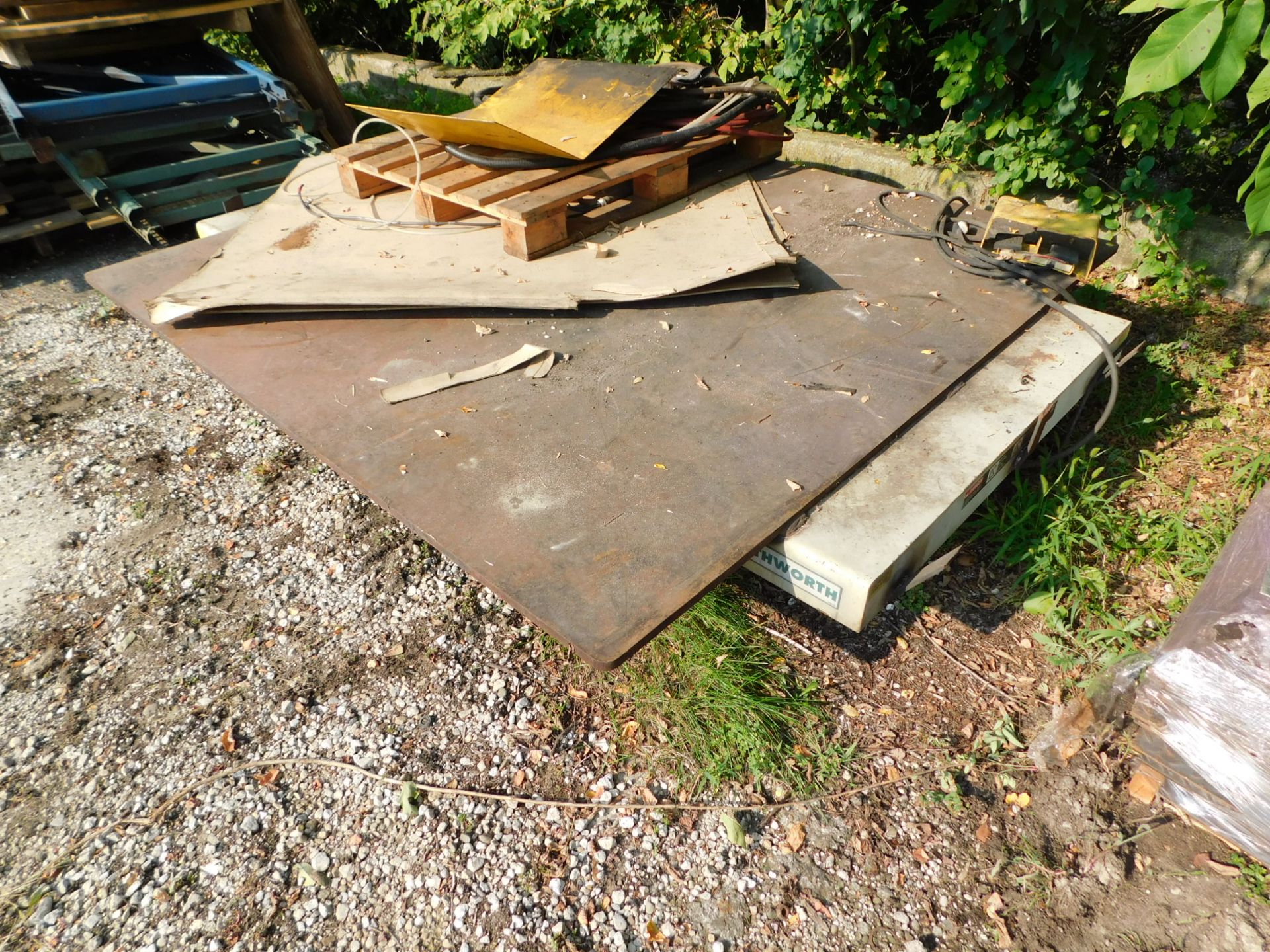 Southworth Hydraulic Scissor Lift Table, 4' X 8', with Steel Plate Welded to Top, 6'8" X 6'9"