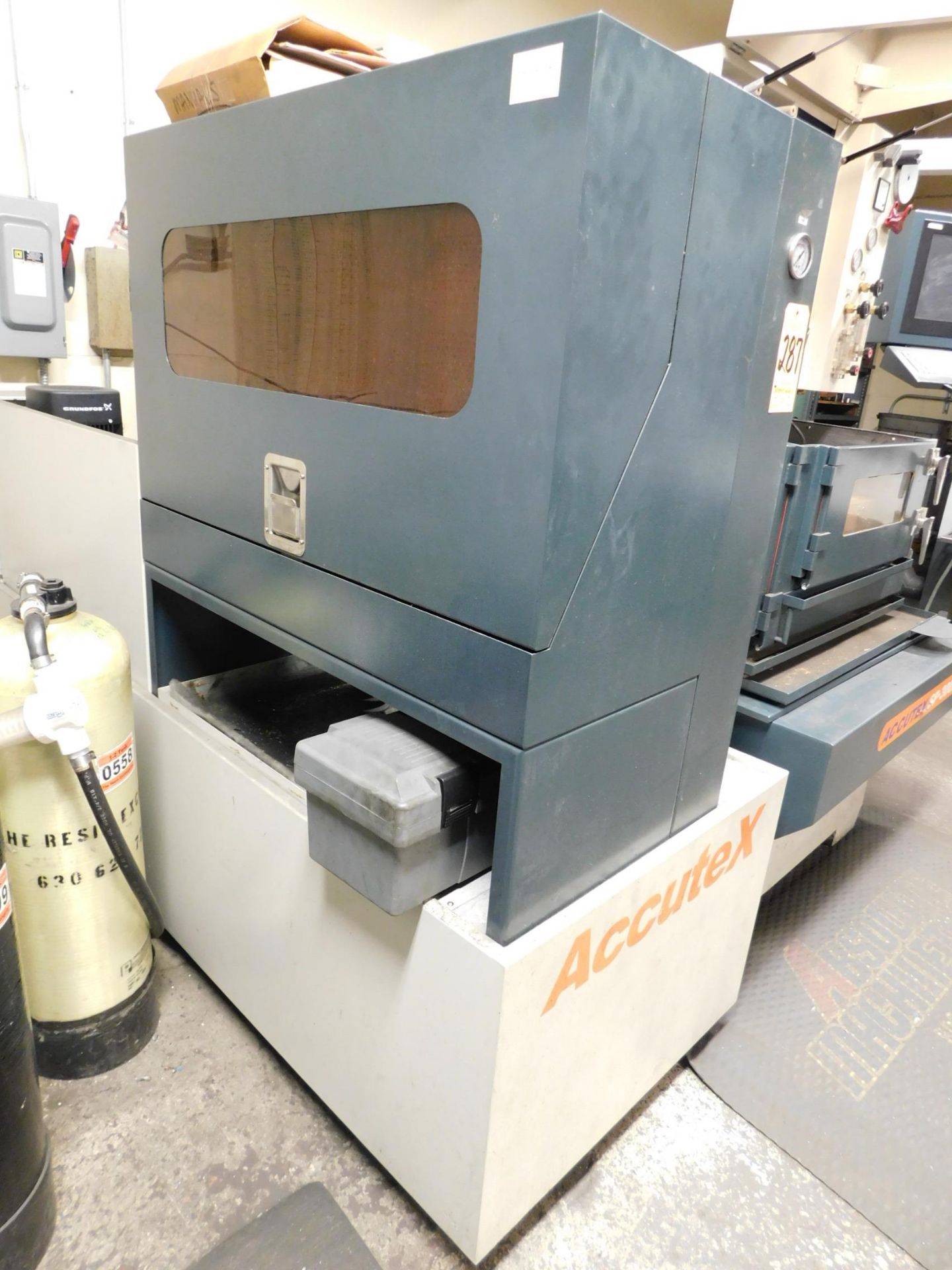 Accutex Model SP-300i Wire EDM s/n CMS3211001, Windows Based CNC Control, Travels: 13.8" X-Axis, 9. - Image 12 of 13