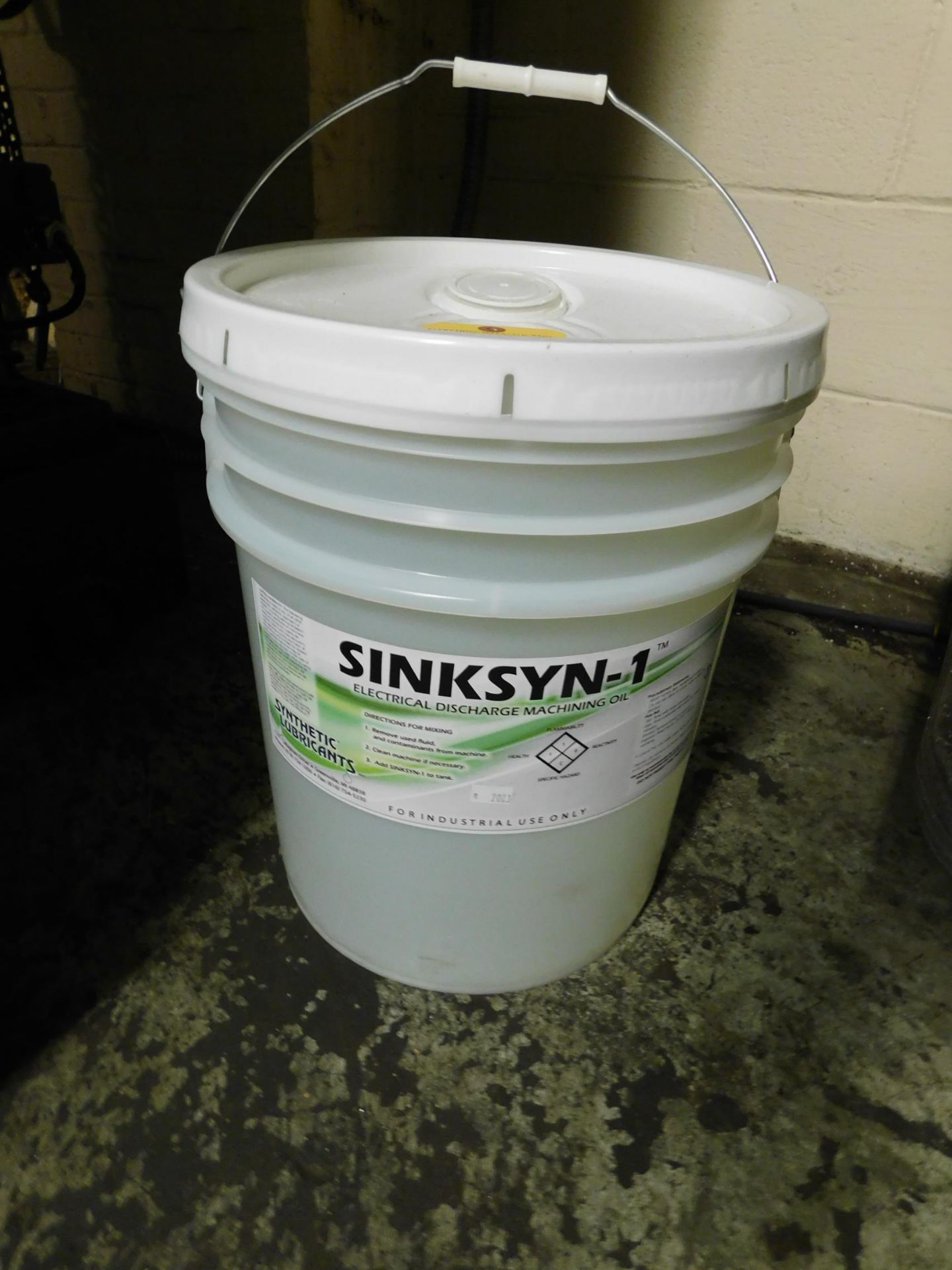 Sinksyn -1 EDM Fluid, 5 Gallon