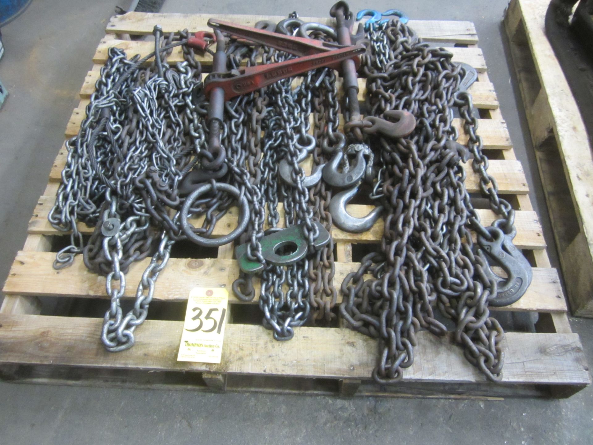 Skid Lot of Lifting Chains, Chain and Chain Binders