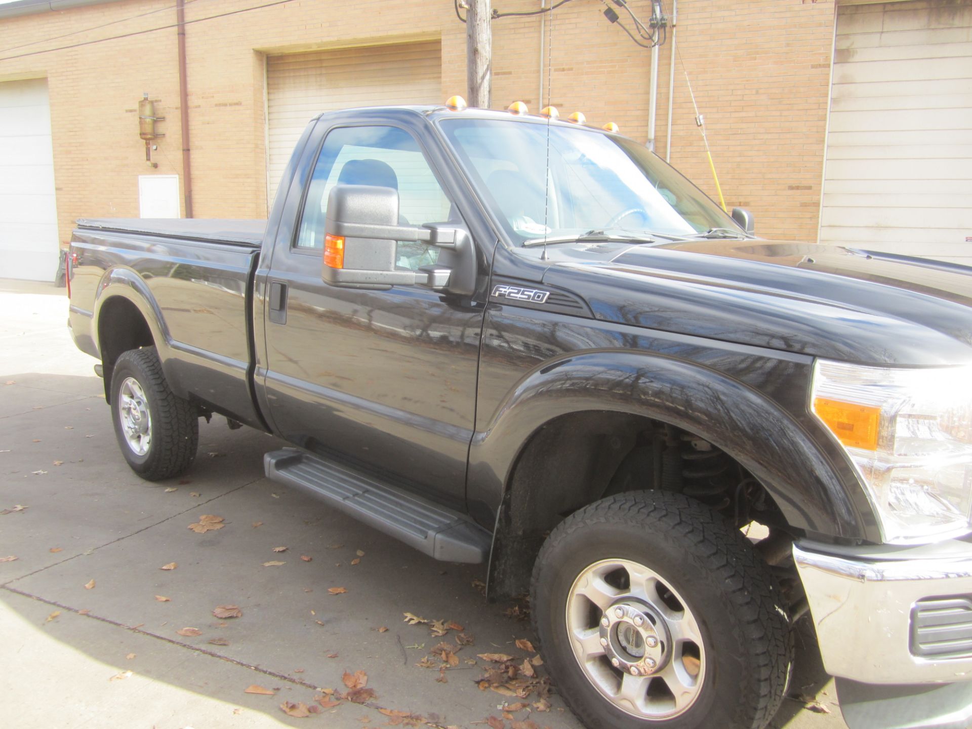 2015 Ford F-250 Super Duty Pick Up Truck, VIN 1FTBF2B6XFEC40186, 6.2L Gas Engine, 4 WD, Regular Cab, - Image 4 of 19