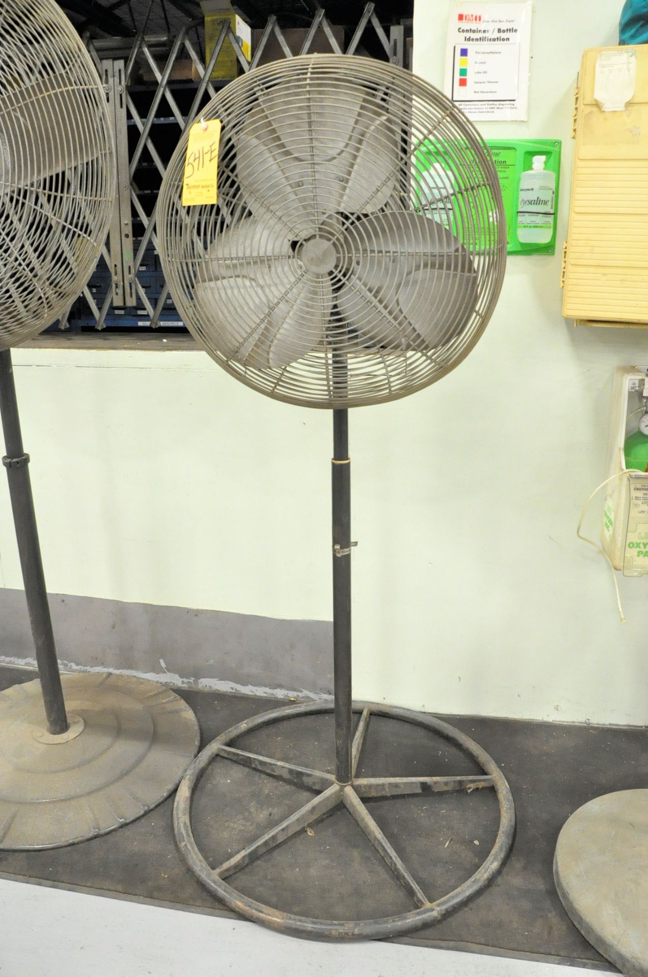 No Name 24" Pedestal Shop Fan