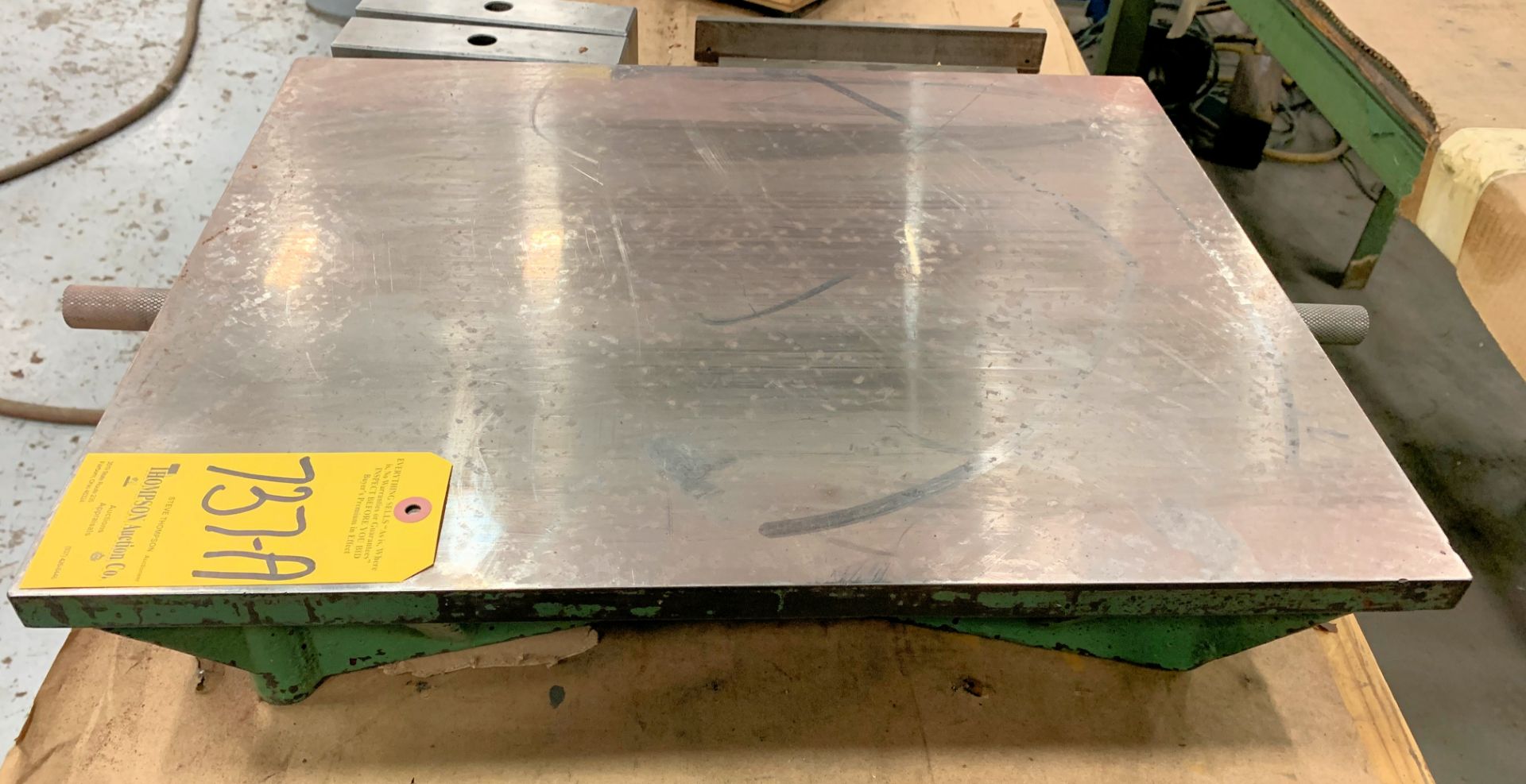 18" x 22" Cast Iron Surface Plate, (Contents Not Included) - Image 2 of 2