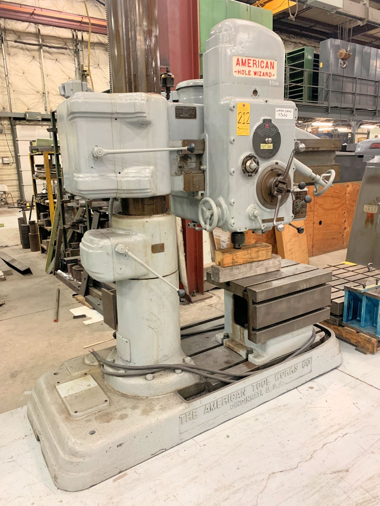 American Hole Wizard Radial Arm Drill, 3’ X 9”, s/n Unknown, Box Table, Loading Fee $200 - Image 3 of 5