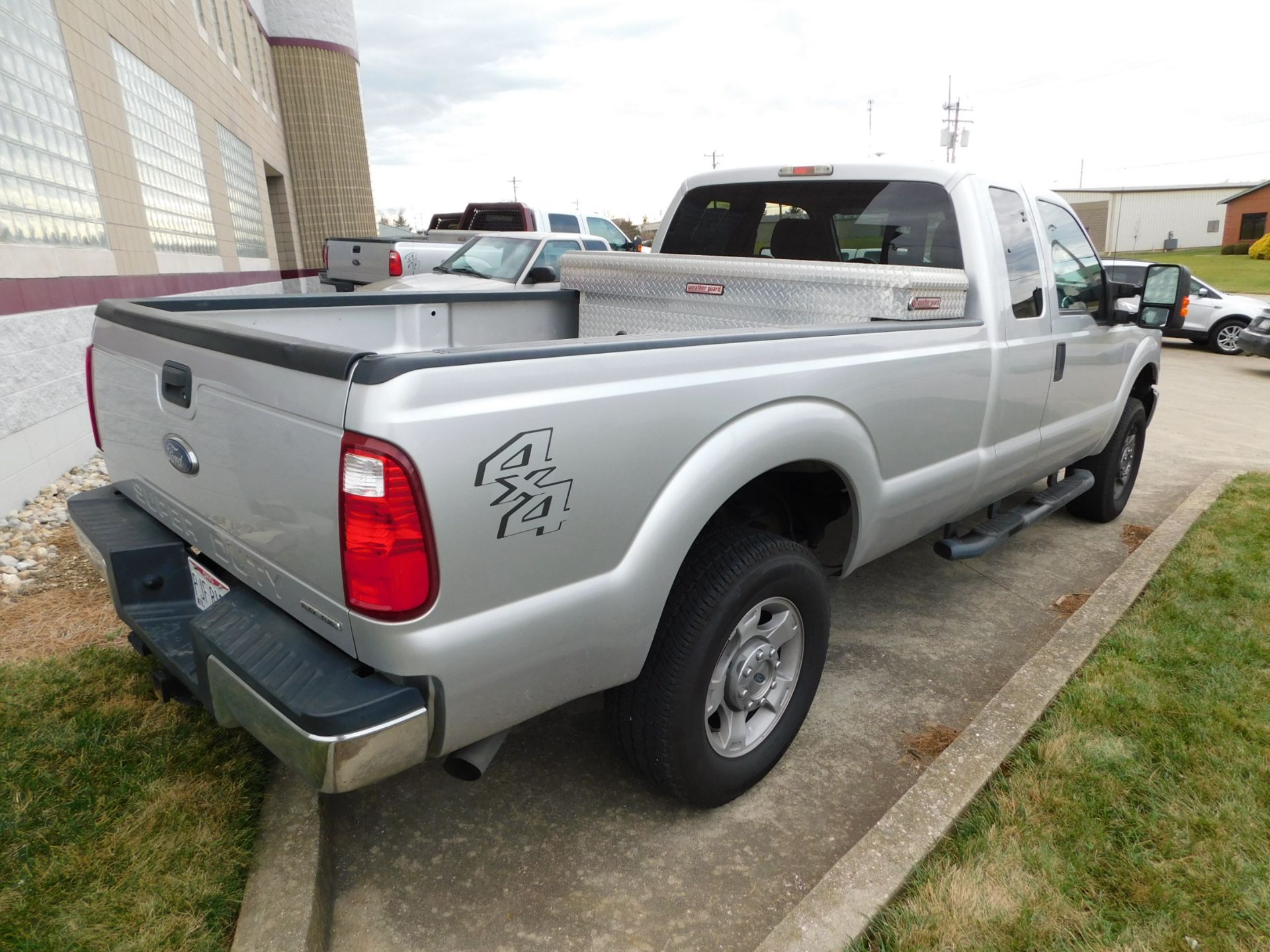 2016 Ford F-250 Super Duty Extended Cab Pick-Up Truck, VIN 1FT7X2B64GEC12260, 6.2 Litre Gas - Image 6 of 32