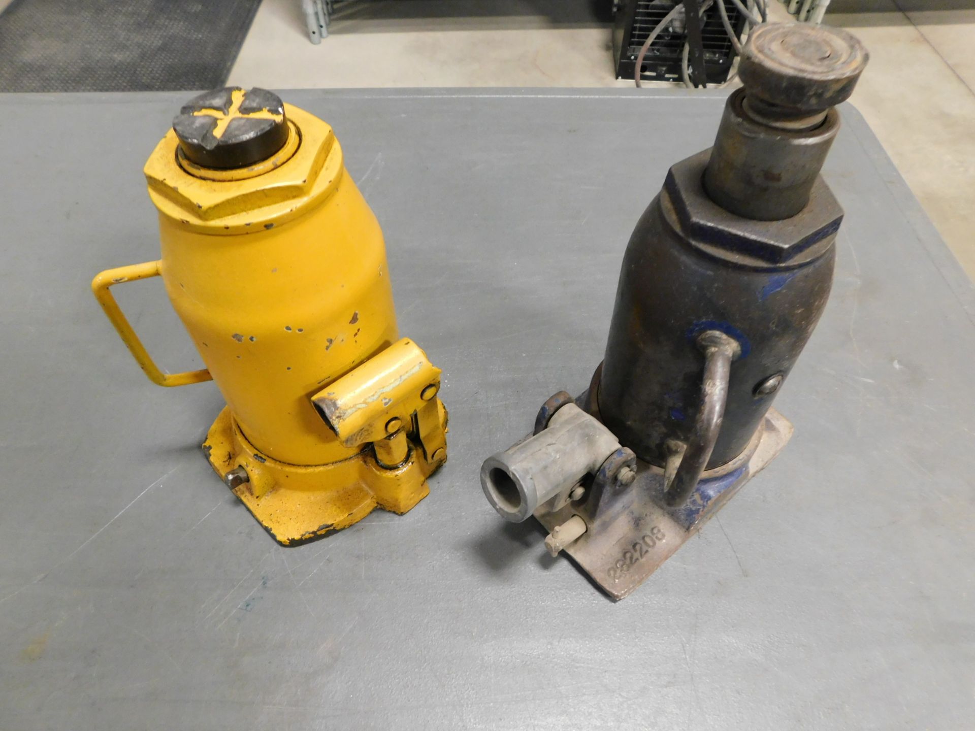 12 Ton Bottle Jack and Est. 20 Ton Bottle Jack