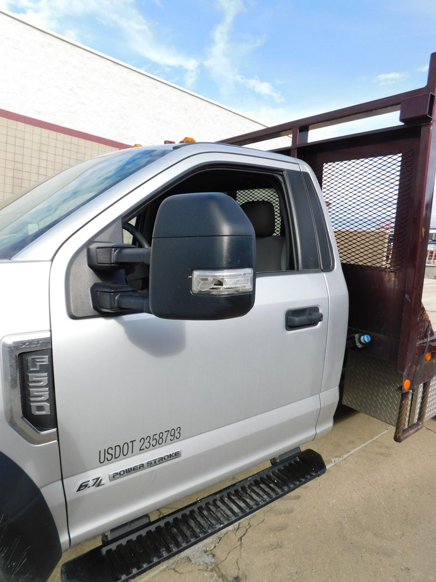 2018 Ford F550 XLT Flat Bed Truck, VIN 1FDUF5GTXJEC37995, 12’ X 98” Bed, 6.7 Litre Diesel Engine, - Image 34 of 35