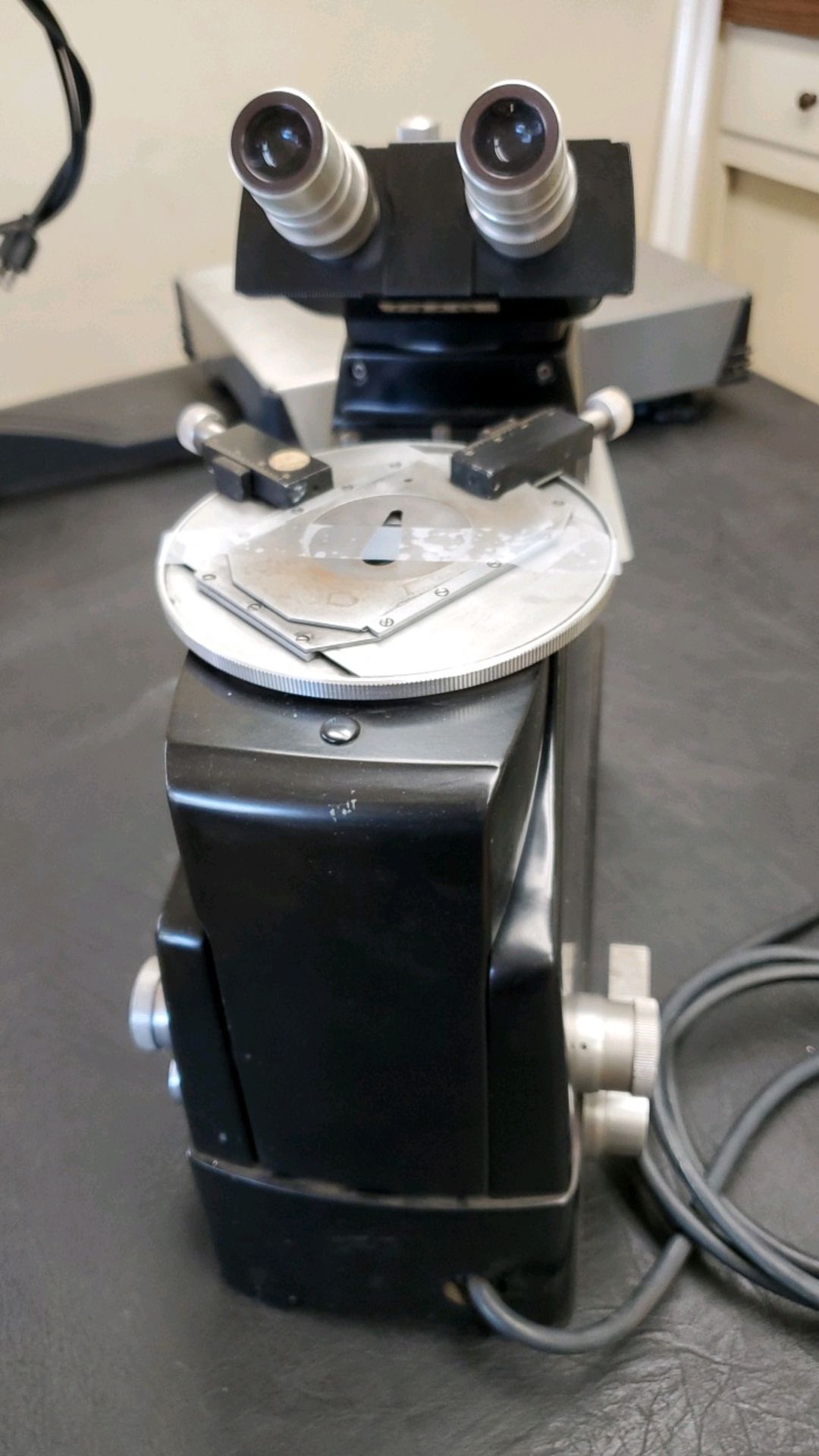 Bausch & Lomb Microscope - Image 3 of 5