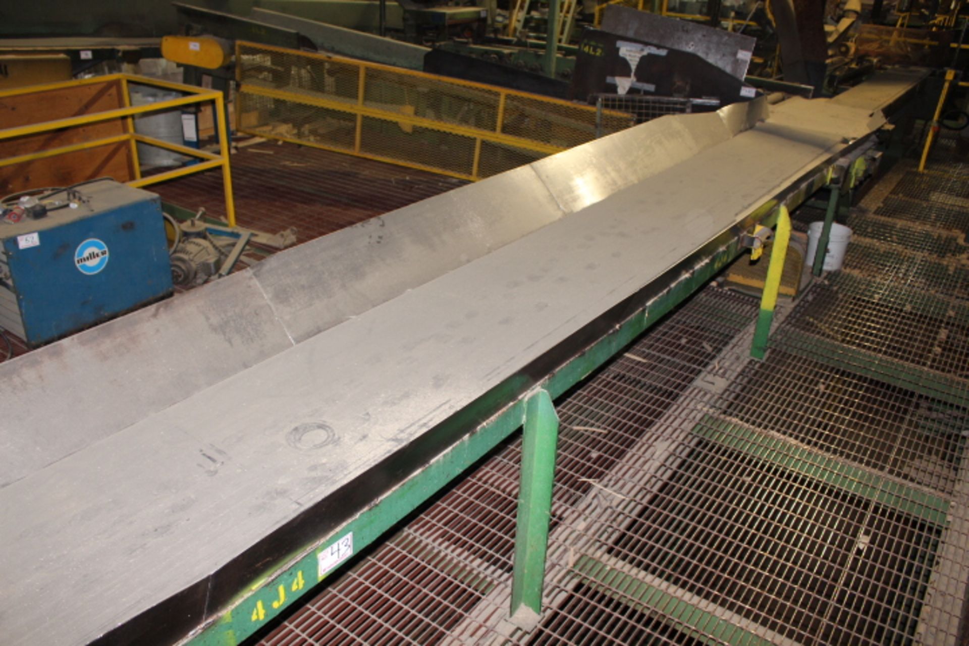 24" X 27' BELT CONVEYOR, OUTFEED FROM CONVEYOR 4J3 AND MAN SORTING STATION, ASSET NO. 4J4, MOTOR &