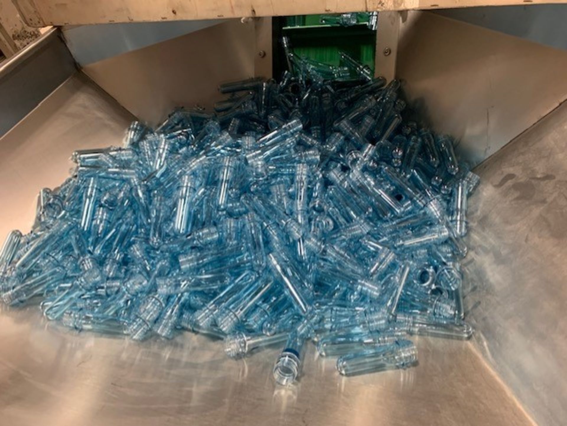 APPROX. 19.5 LARGE CARTONS OF PRE-FORMED 25 GRAM BLUE PLASTIC SLUGS, 28MM BOTTLE NECK; 240,000 PCS - Image 2 of 3