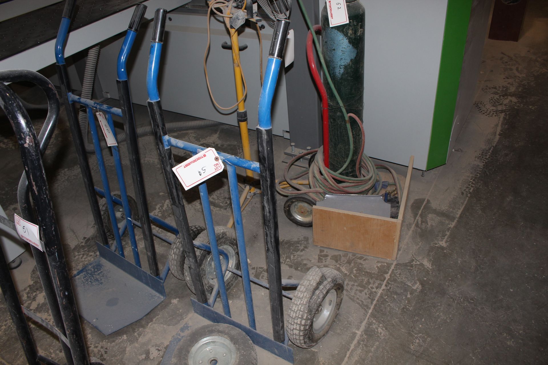 HAND TRUCK - Image 2 of 2