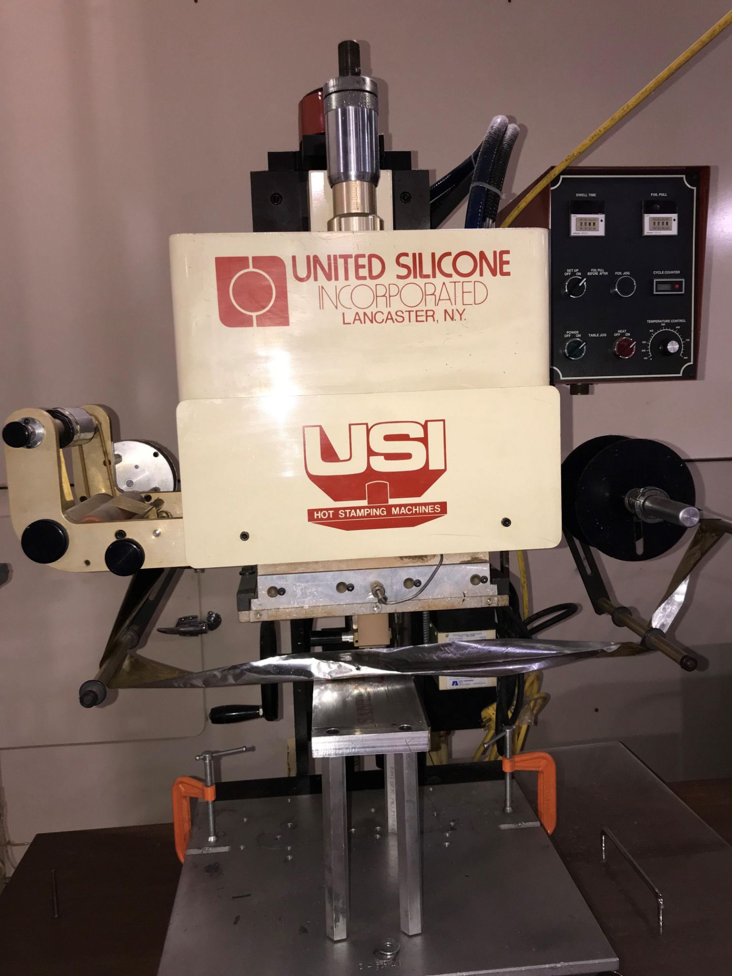 USI model US-25 Hot Stamp Printer, single phase, 220 volts. Serial#2B 192 0893. Rigging $150.00. - Image 4 of 4