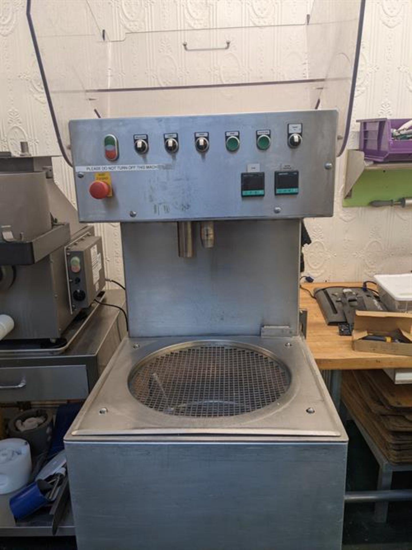 Nova Choc 10" Enrober - 30 kg batch capacity tempering unit - 10" wide enrobing belt - 4ft long - Image 2 of 9