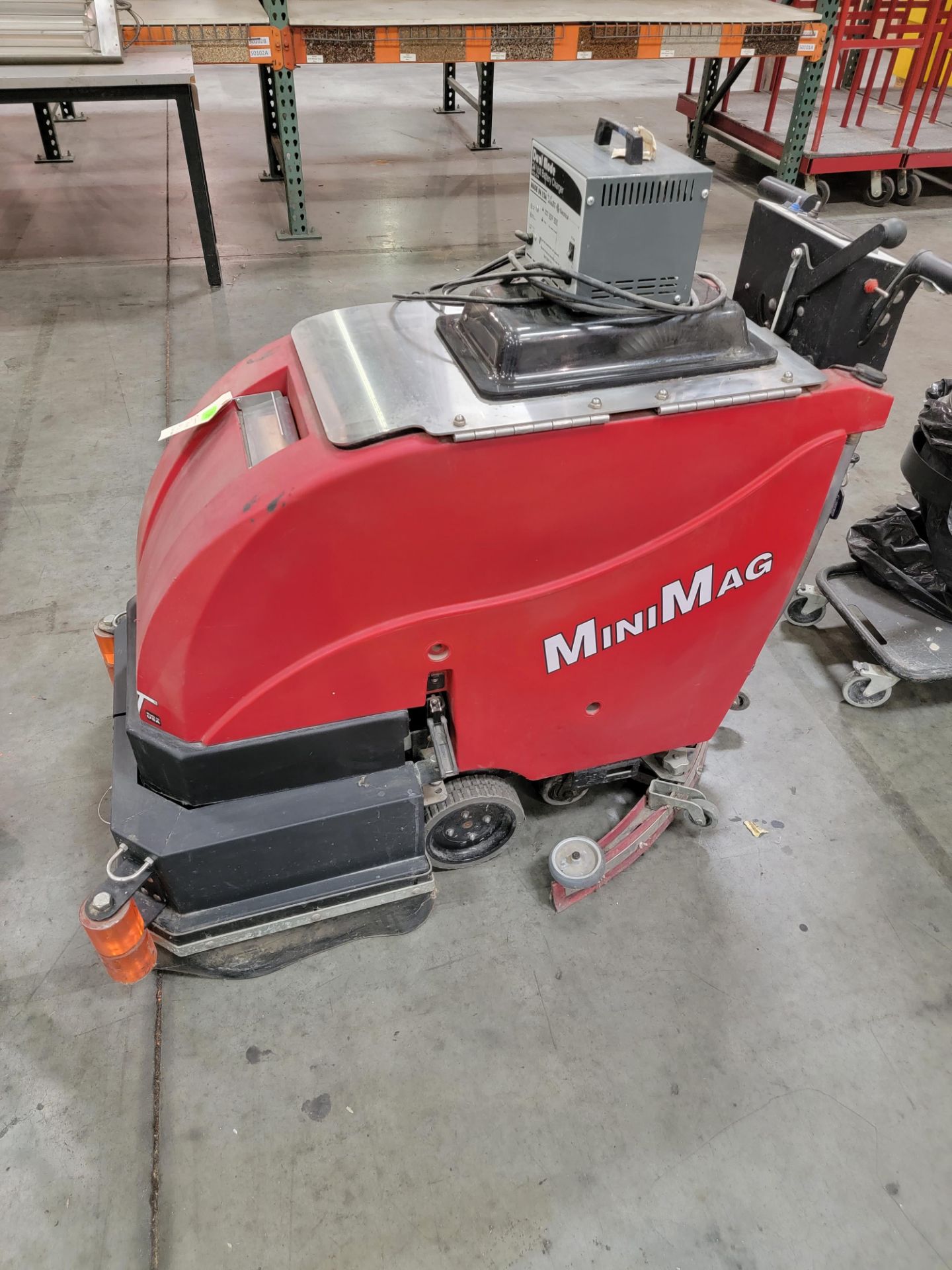 FACTORY CAT -MINIMAG 26D FLOOR SCRUBBER W/ CHARGER - Image 2 of 3