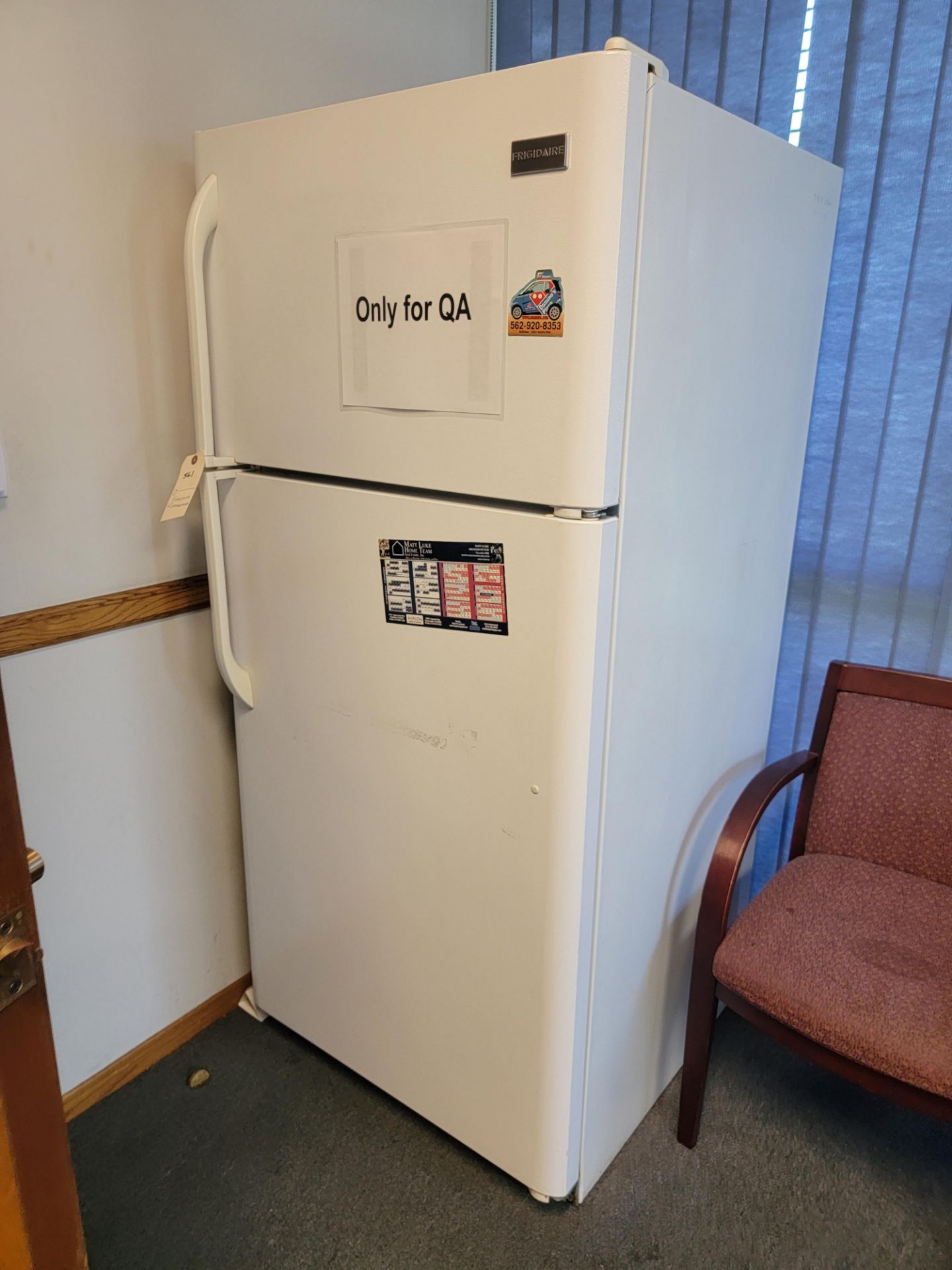 FRIGIDAIRE REFRIGERATOR