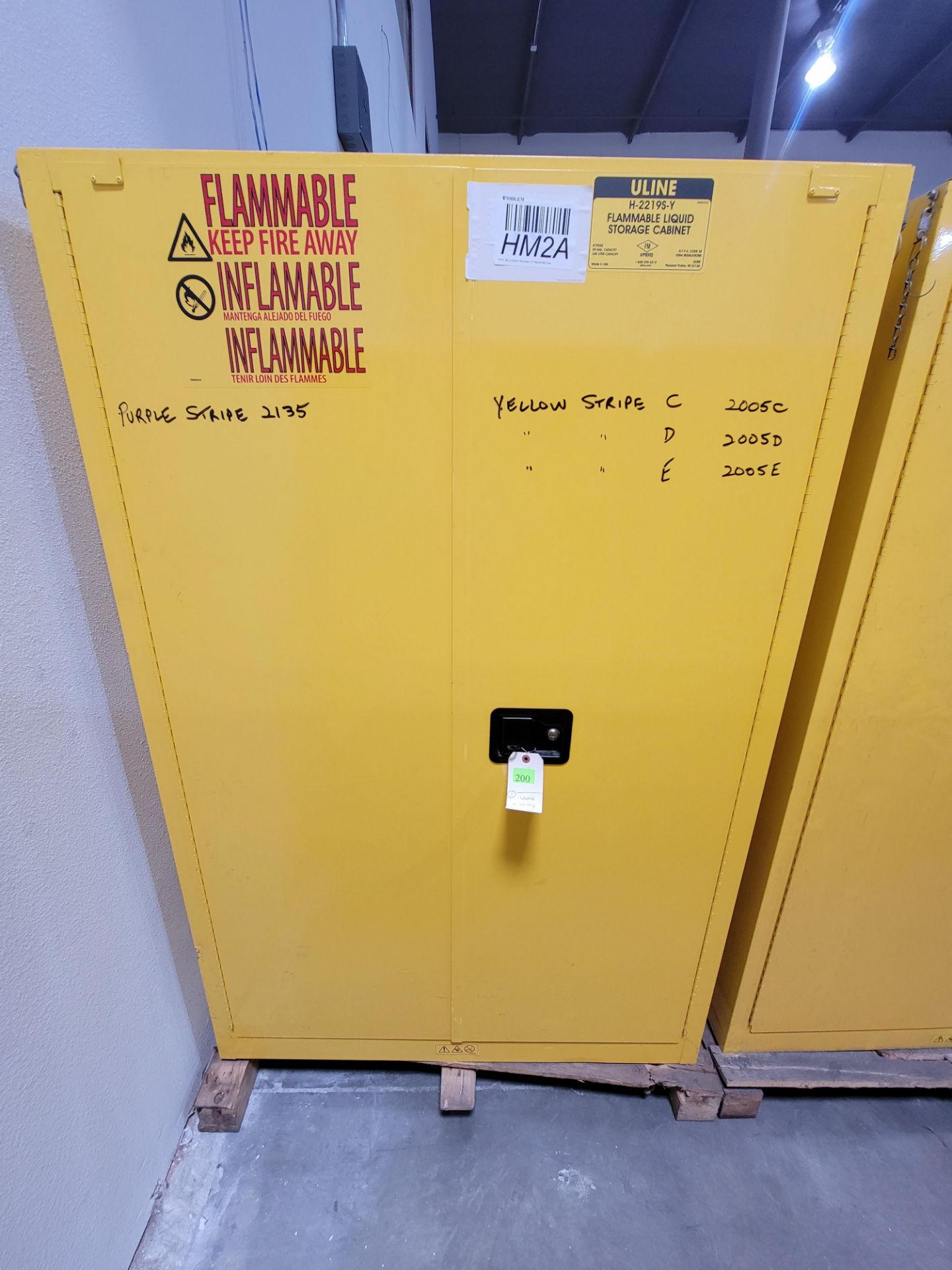 ULINE H-2219S-Y FLAMMABLE LIQUID STORAGE CABINET