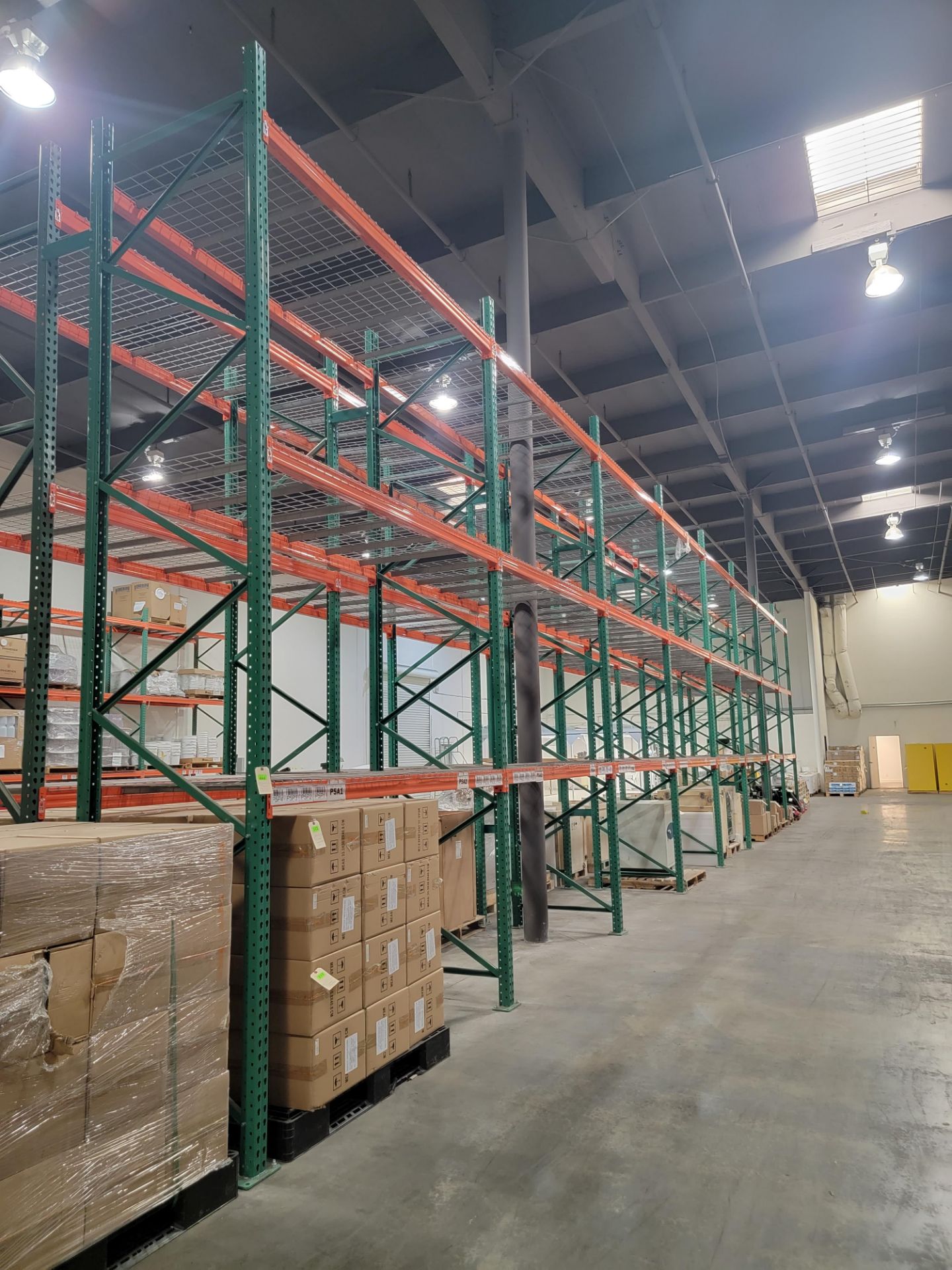 PALLET RACKING SECTIONS