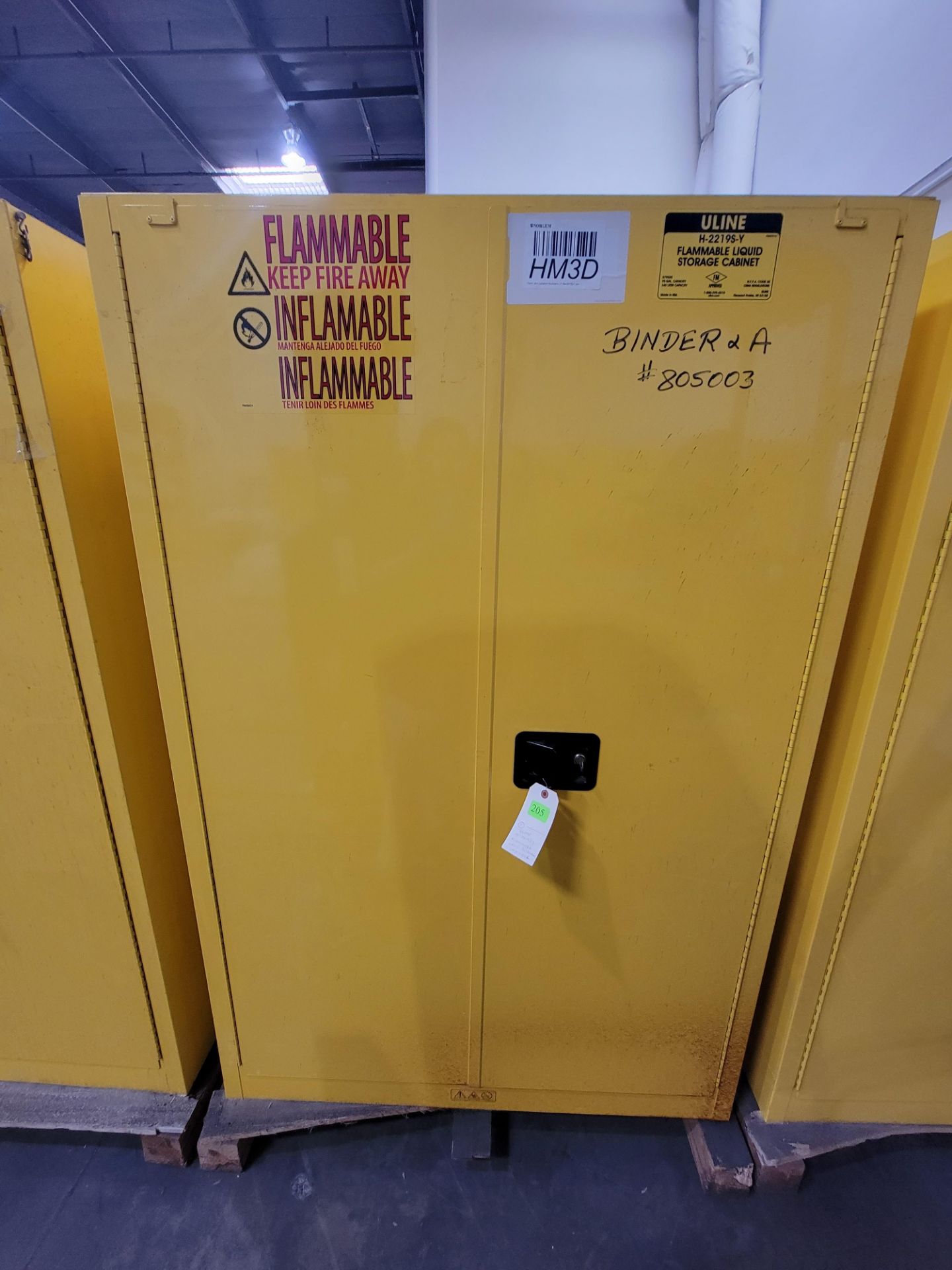 ULINE H-2219S-Y FLAMMABLE LIQUID STORAGE CABINET