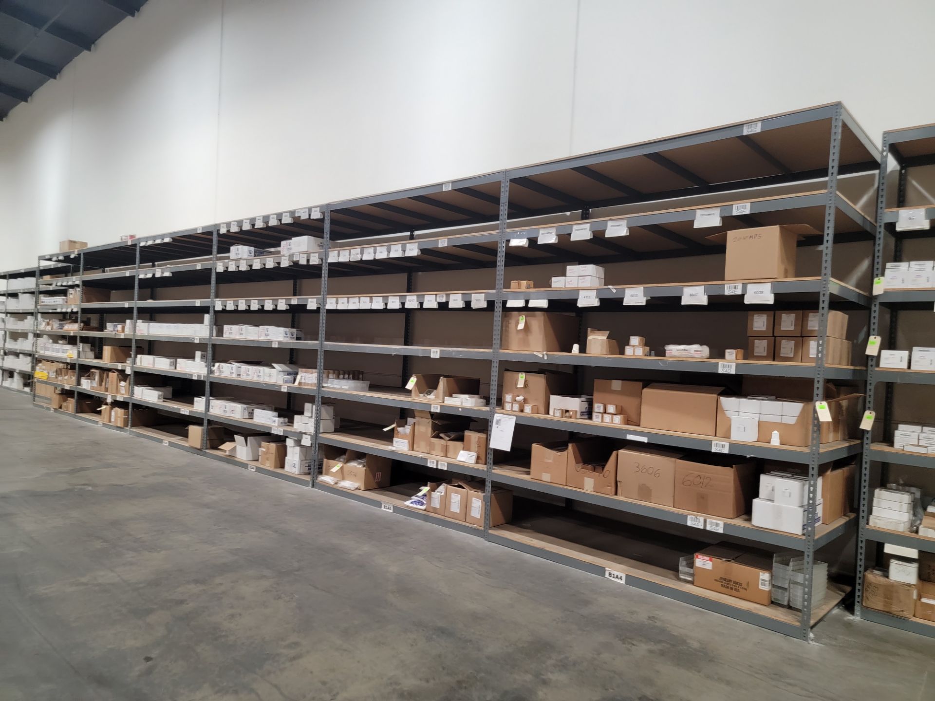 SECTIONS LARGE DIXION SHELVING