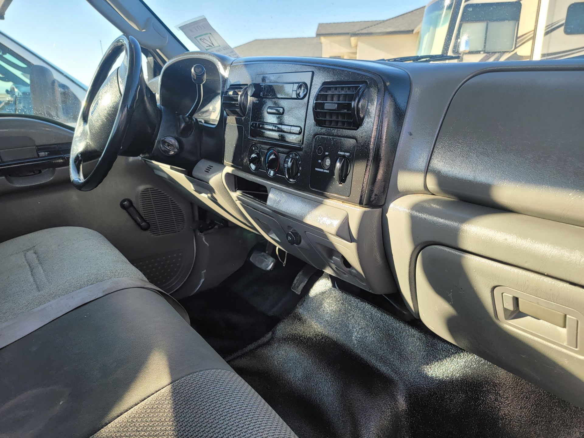 2006 FORD F350 XL SUPER DUTY - Image 19 of 24