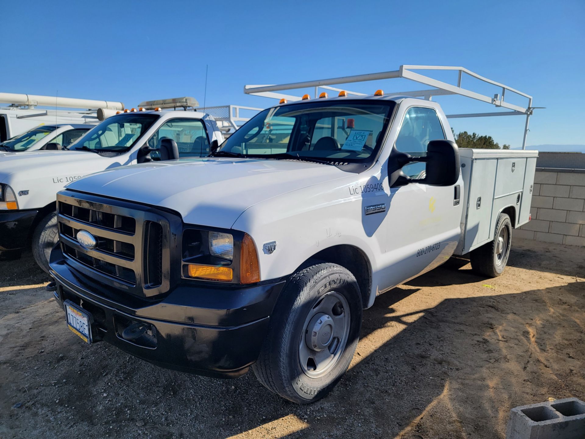 2006 FORD F350 XL SUPER DUTY - Image 3 of 24